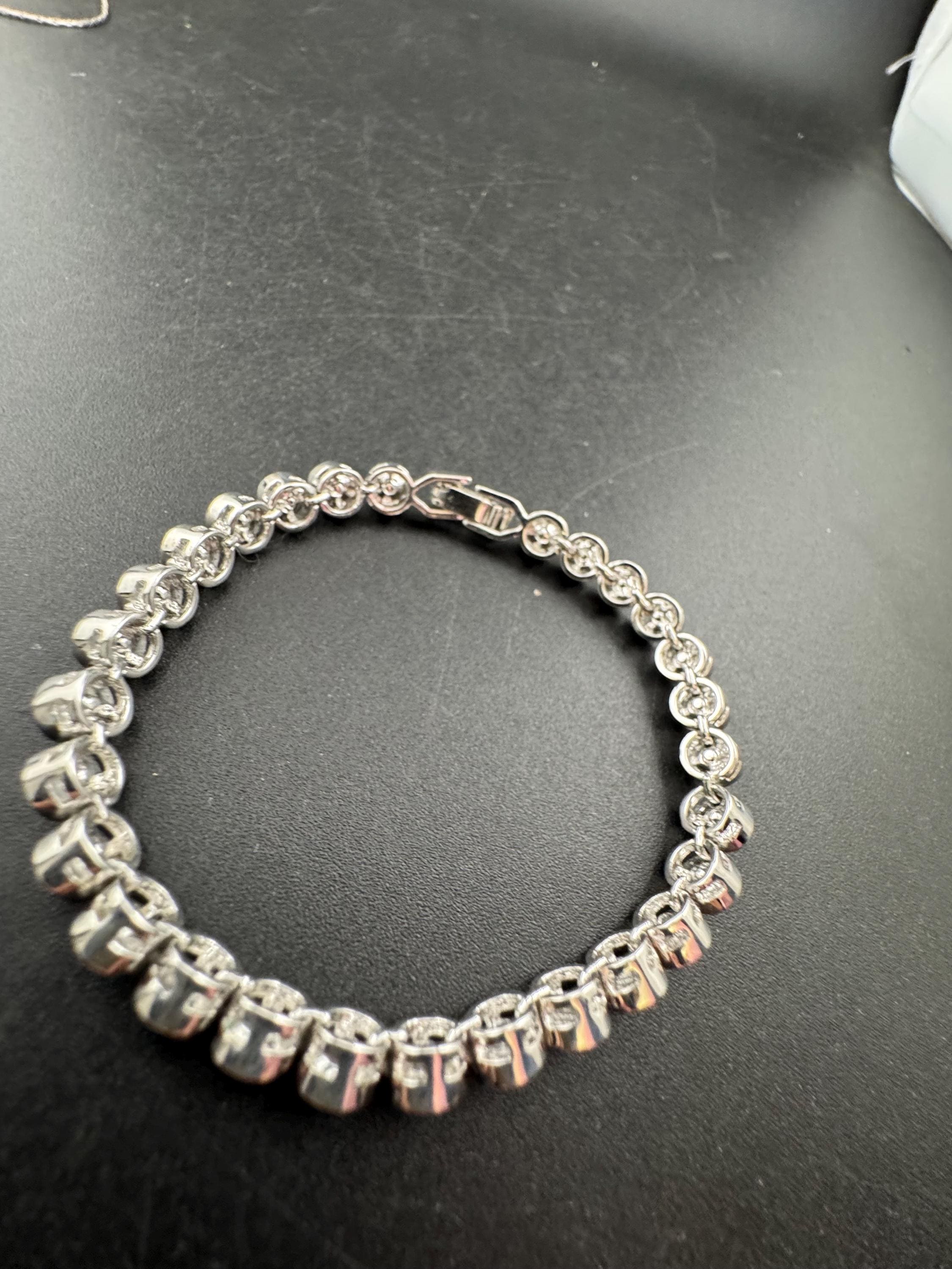 Vintage light Sapphire blue diamanté Crystal tennis bracelet, bezel fitting