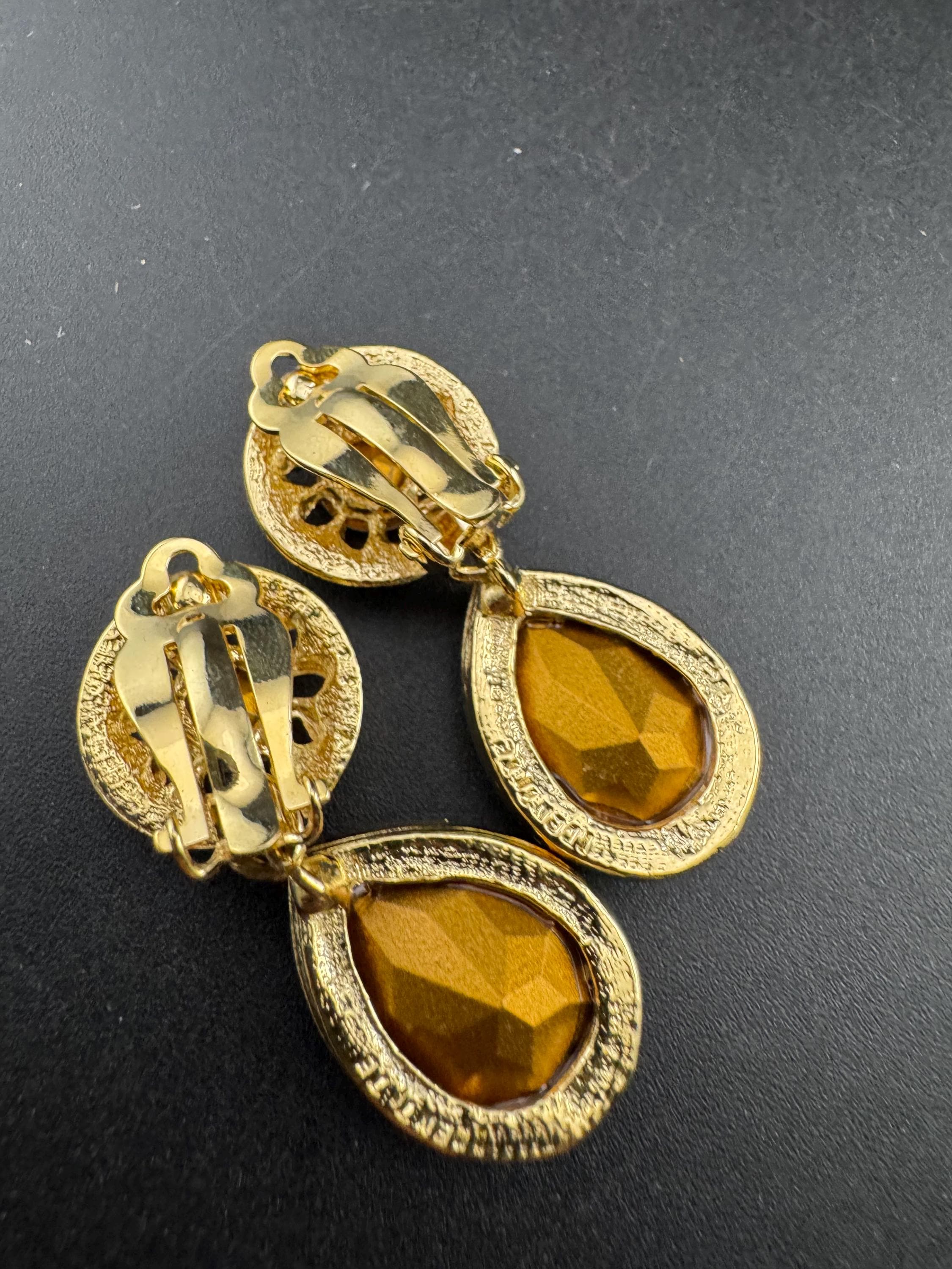 Emerald Green teardrop Crystal clip on dangly Earrings: Swarovski, Gold Tone, 1980s Stock