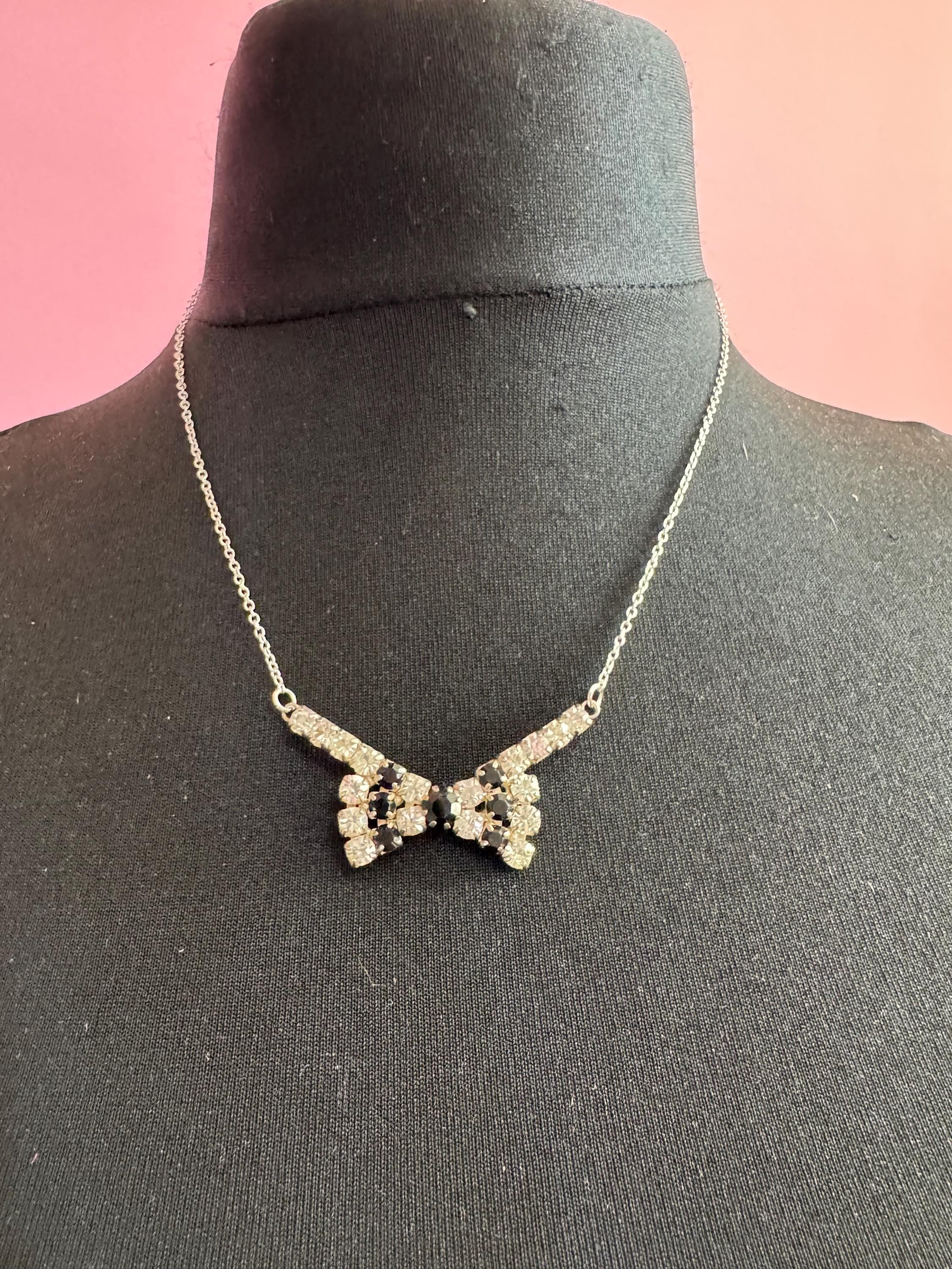 Dainty Vintage diamanté rhinestone black and clear bow necklace