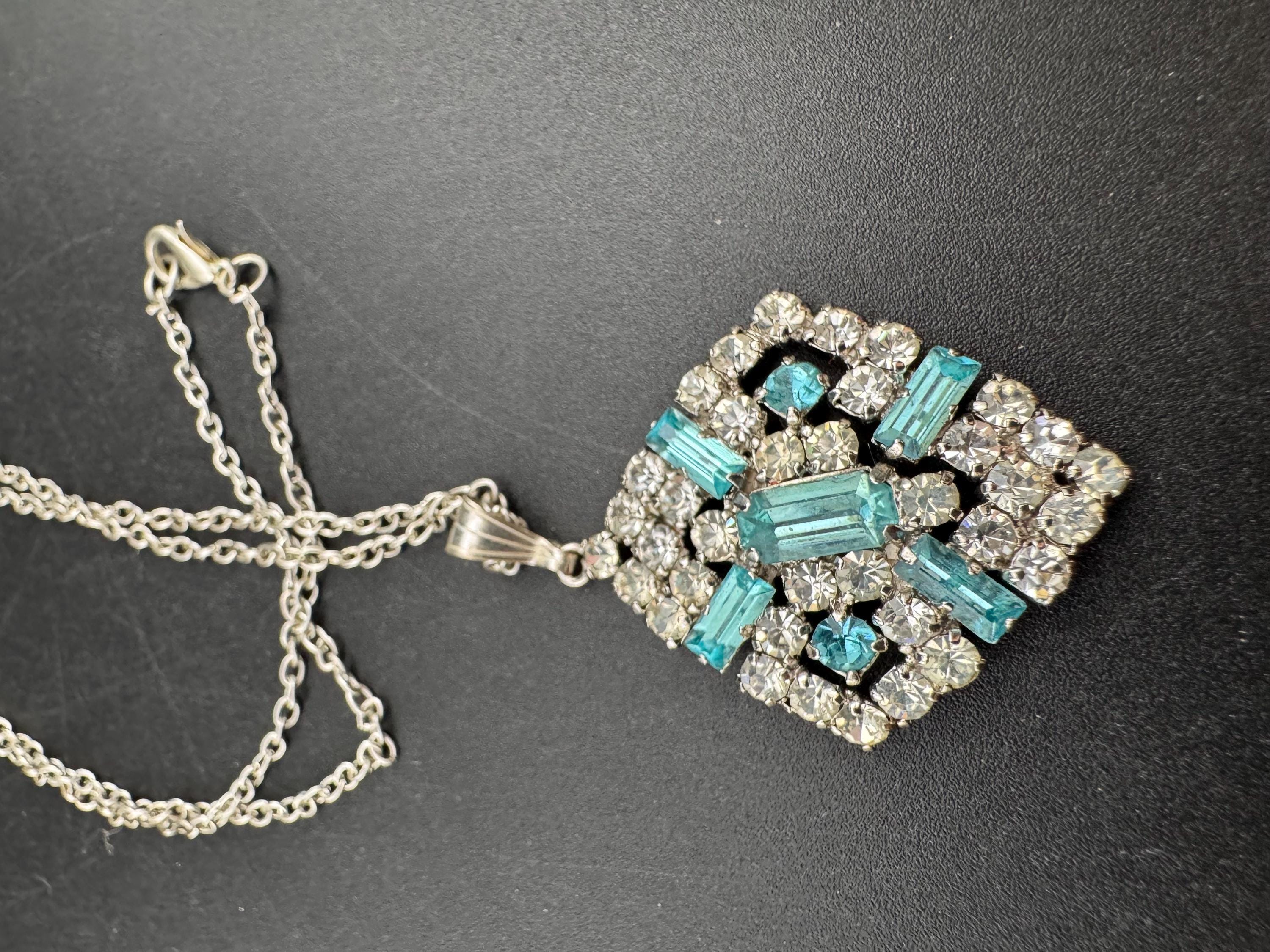 Vintage turquoise blue rhinestone pendant Necklace, silver tone chain