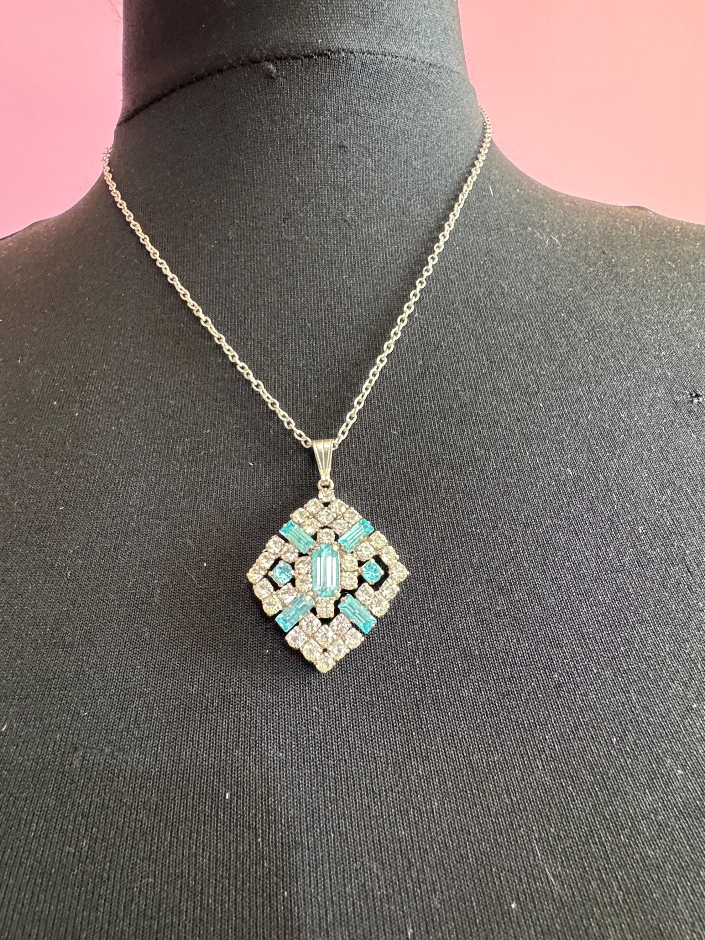Vintage turquoise blue rhinestone pendant Necklace, silver tone chain
