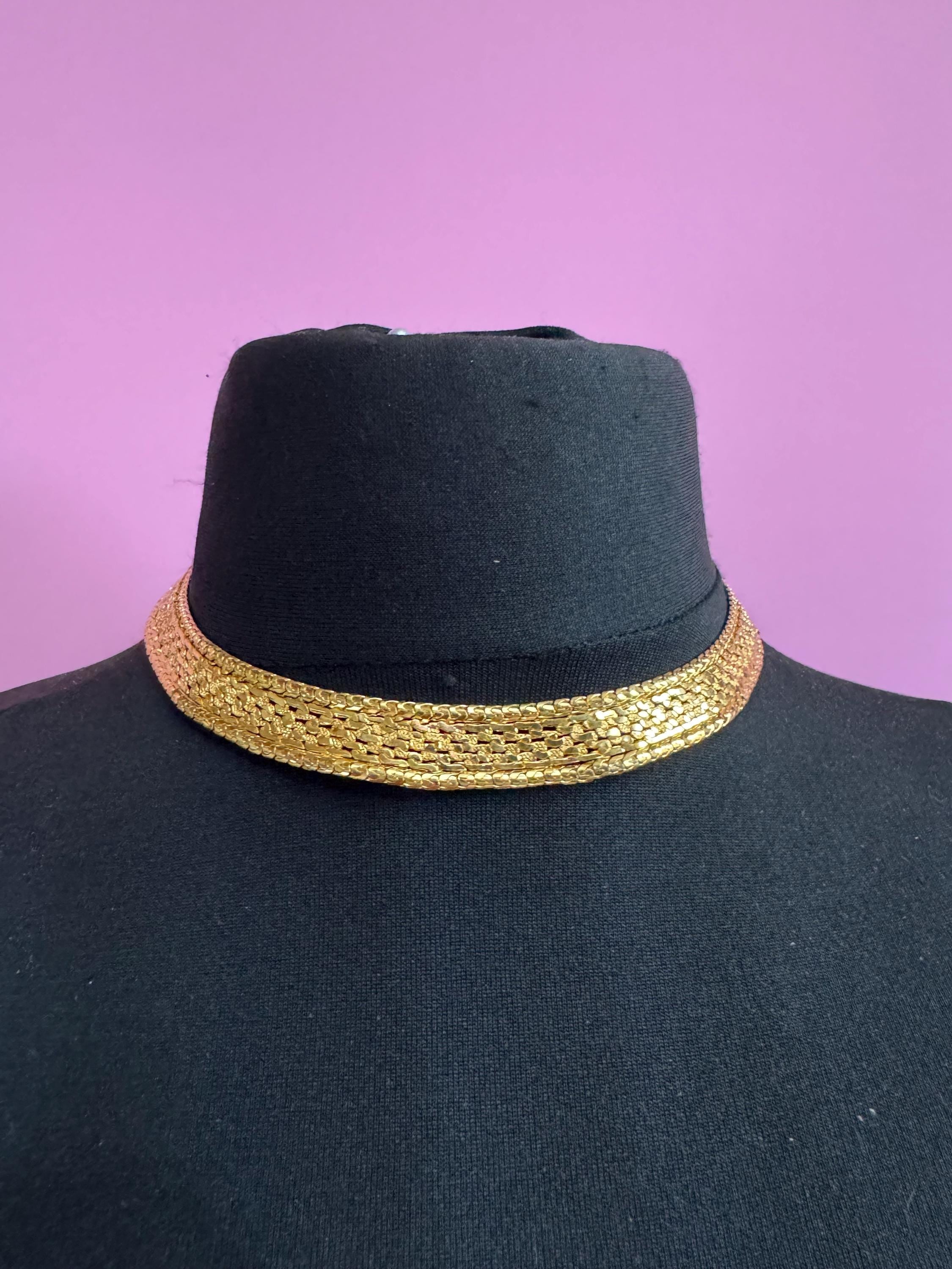 Fine mesh woven gold plated choker necklace, Vintage 70s