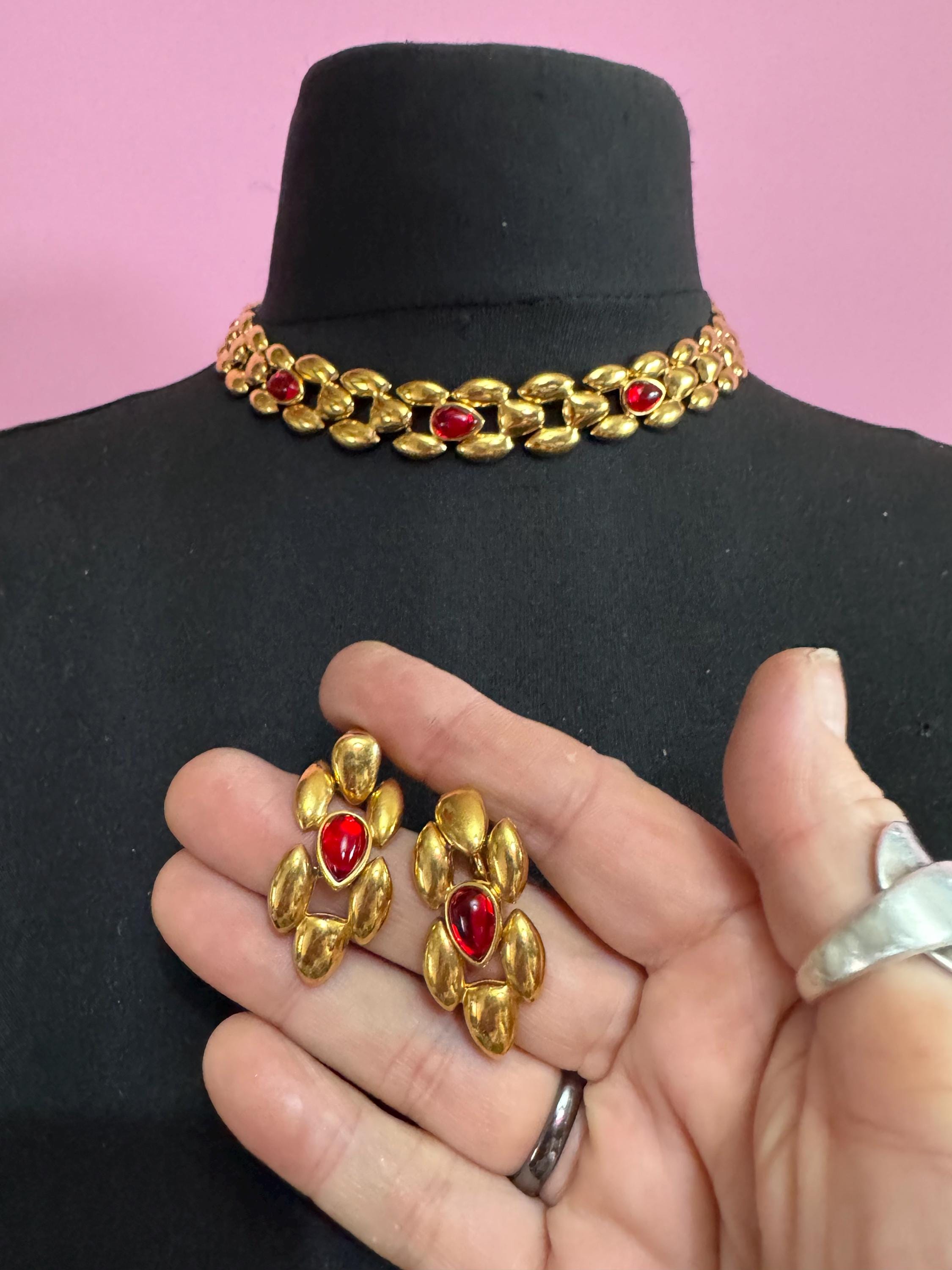 Retro 1980s Ruby red cabochon panther link necklace and clip on earrings, jewellery set