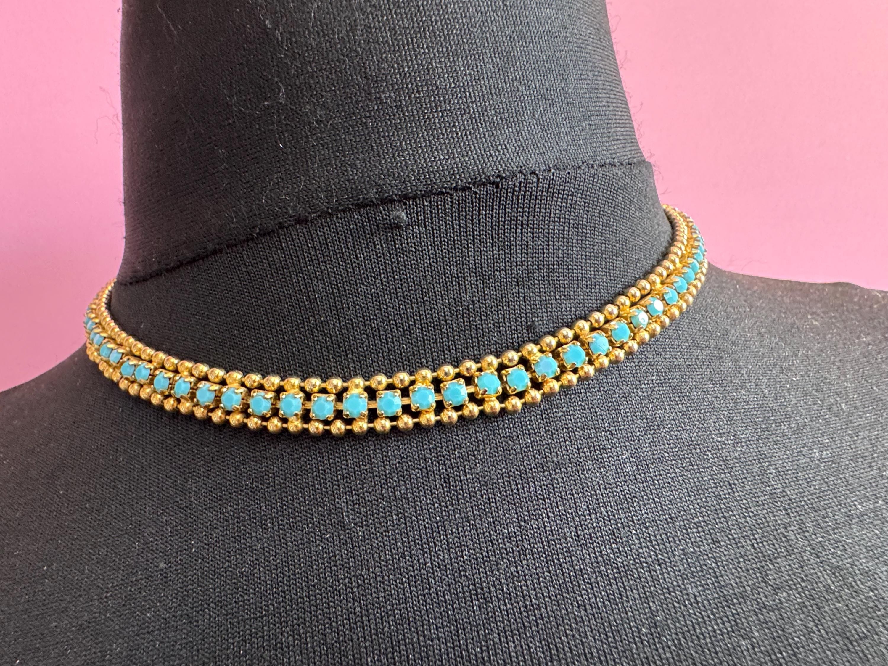 Vintage 1960s gold tone mesh chain choker necklace with turquoise stones