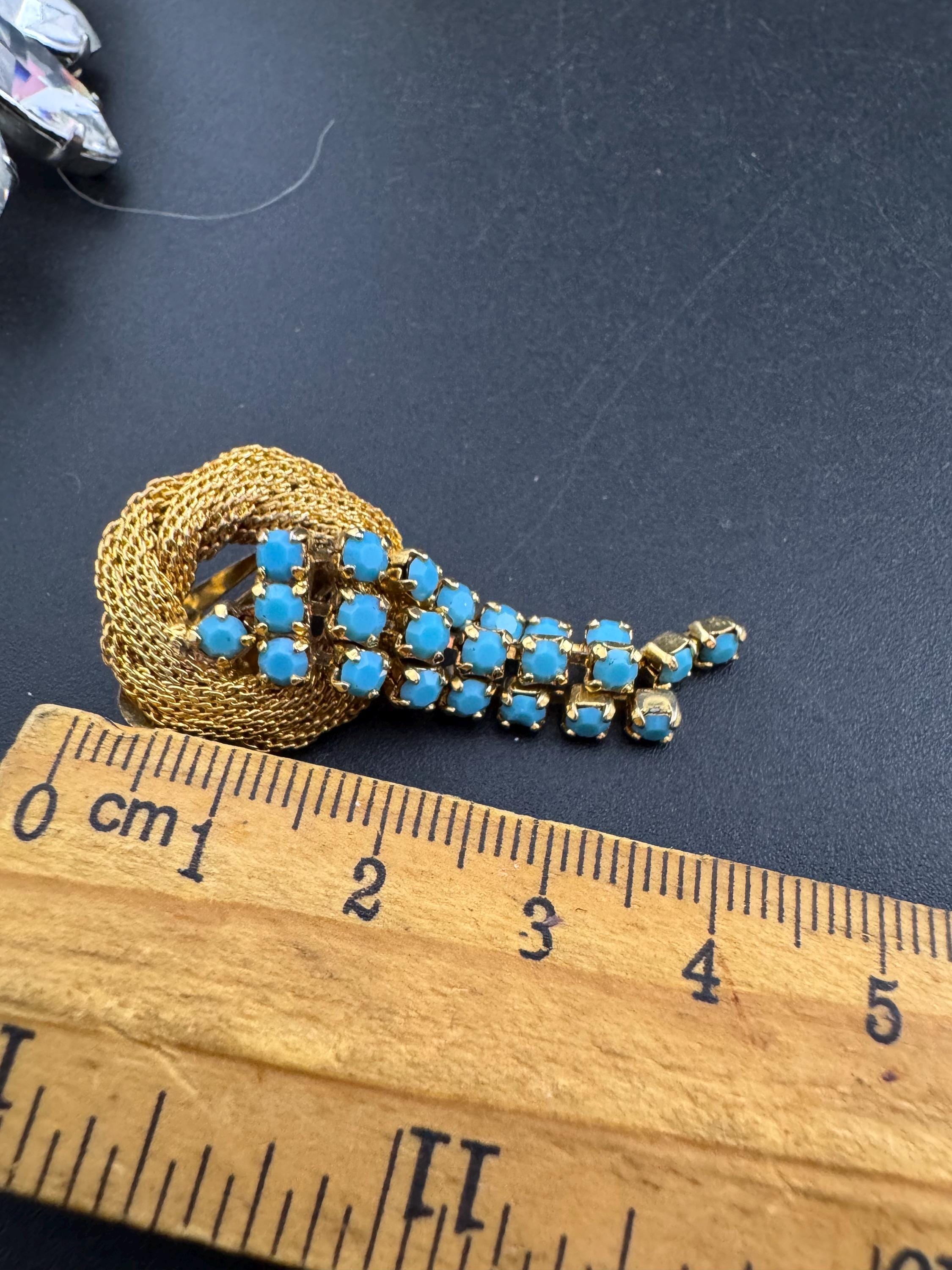 Vintage 1970s gold mesh Turquoise diamanté tassel clip on earrings