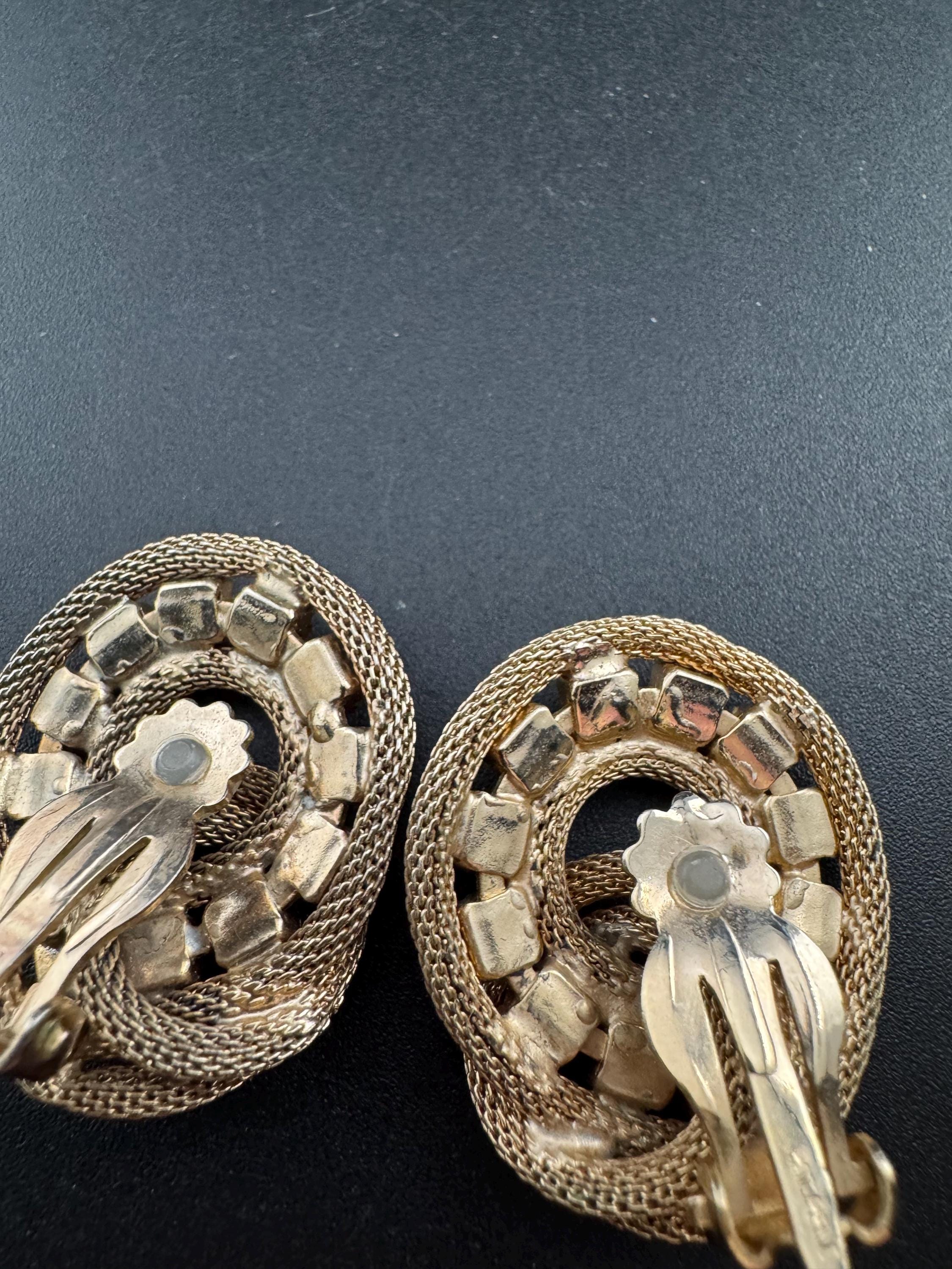 Vintage 1960s brown cognac glass gold tone round mesh clip On Earrings