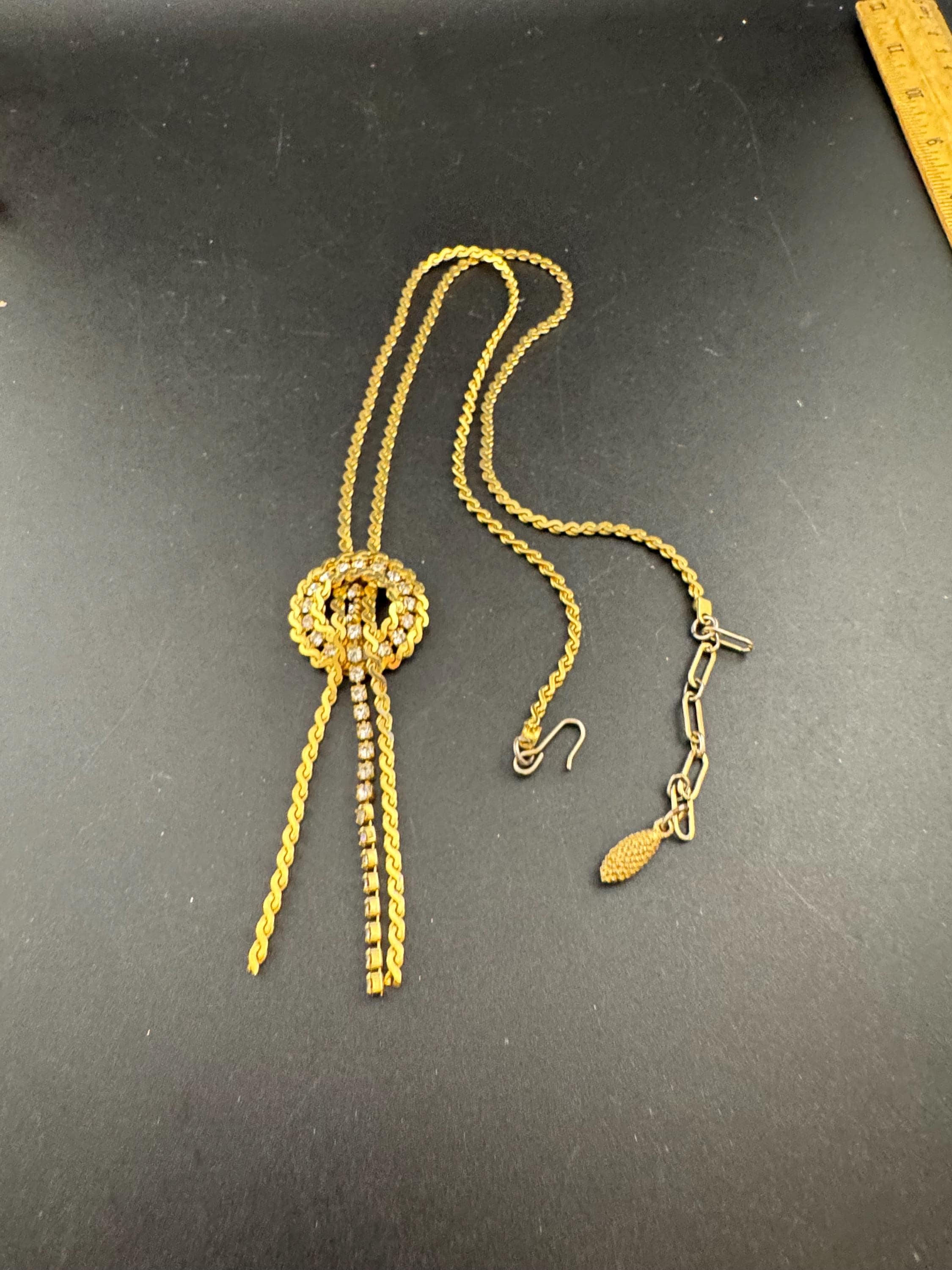 Vintage penino Gold Lariat Necklace: Diamanté Tassel Drop