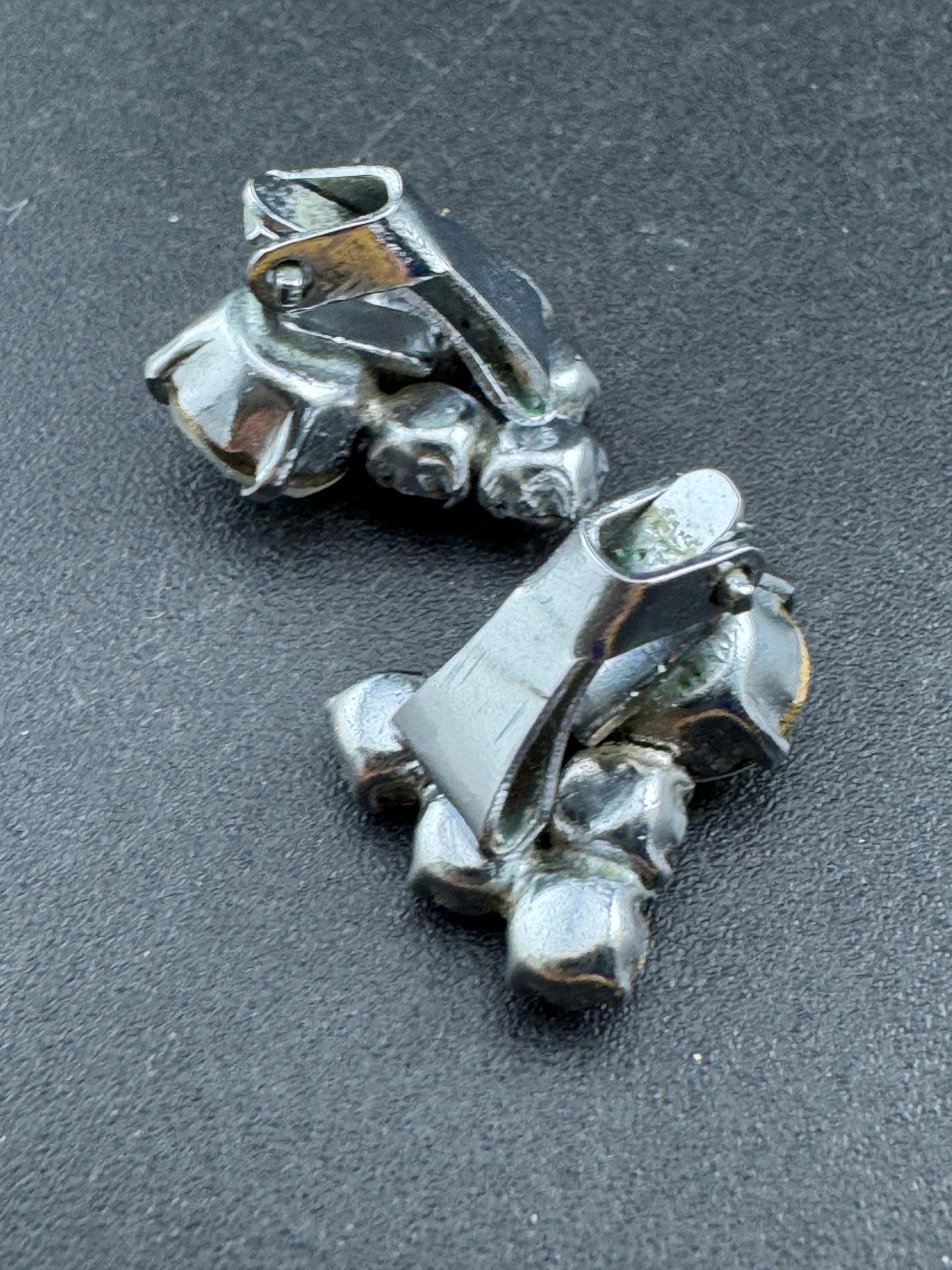 Small vintage clear Diamanté Rhinestone Clip On Earrings,  mid century studs