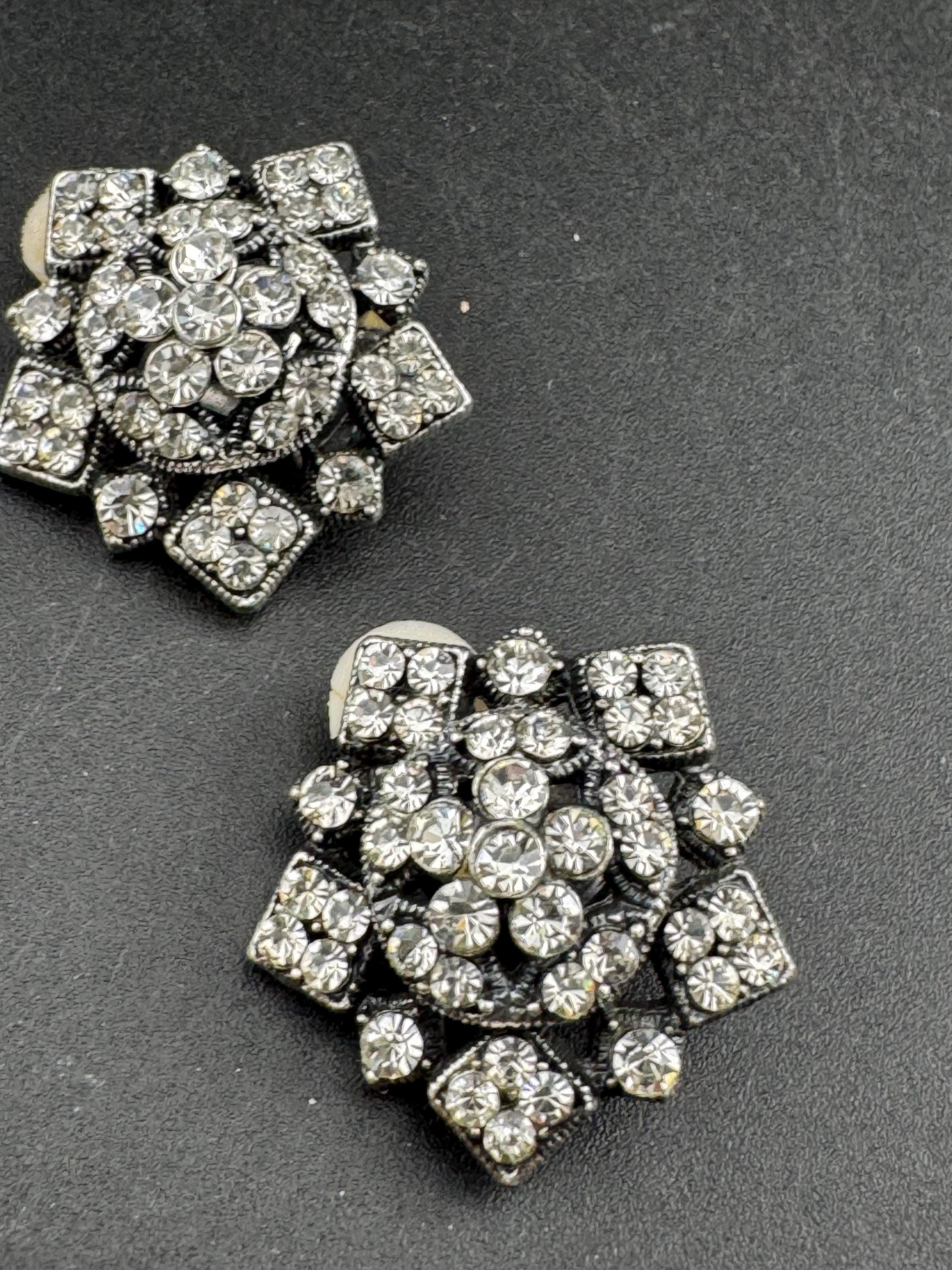 oversized vintage clear crystal Rhinestone star Clip On Earrings, dark silver tone studs