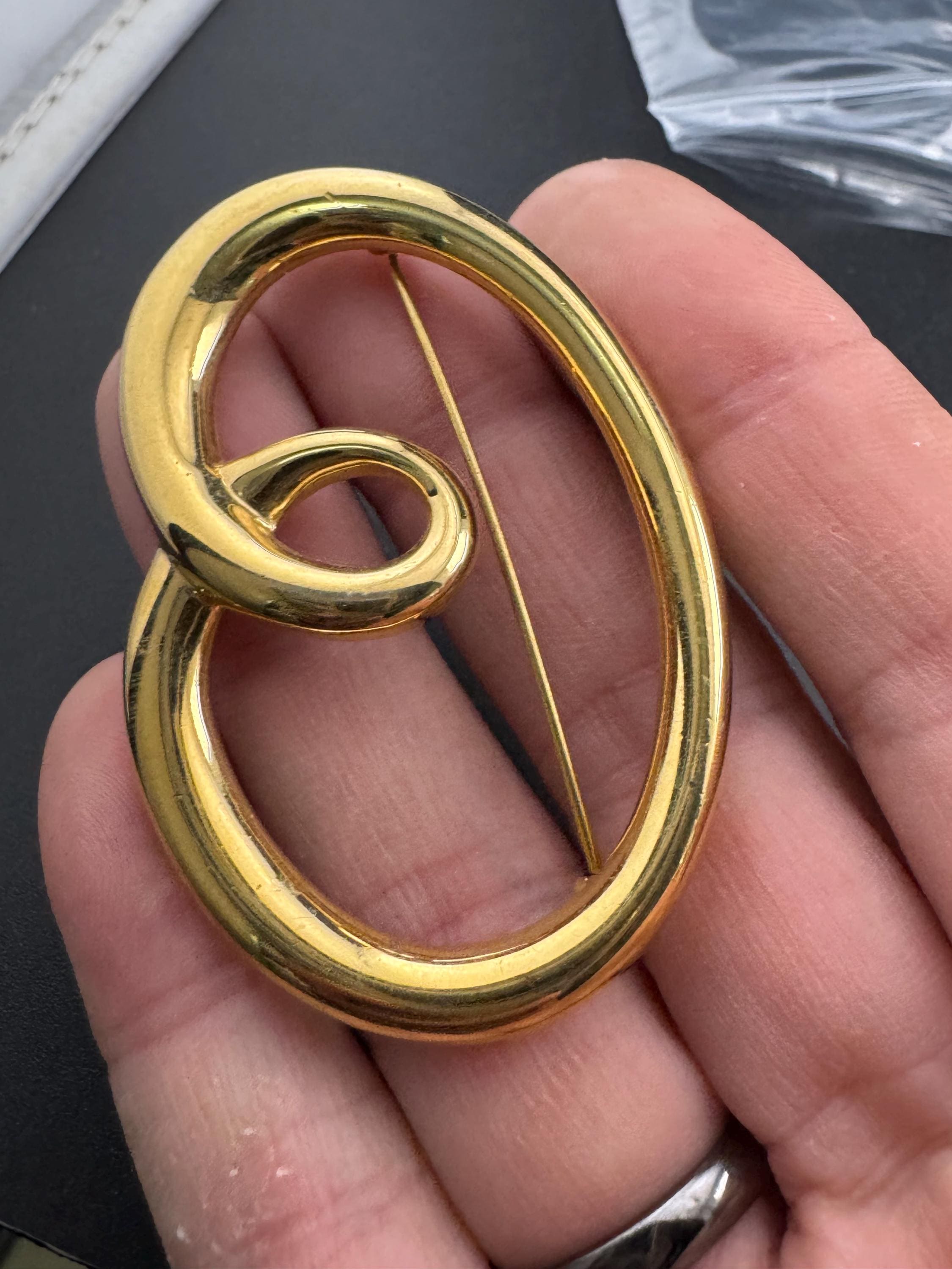 Signed MONET large gold tone abstract swirl brooch modernist 5.5cm