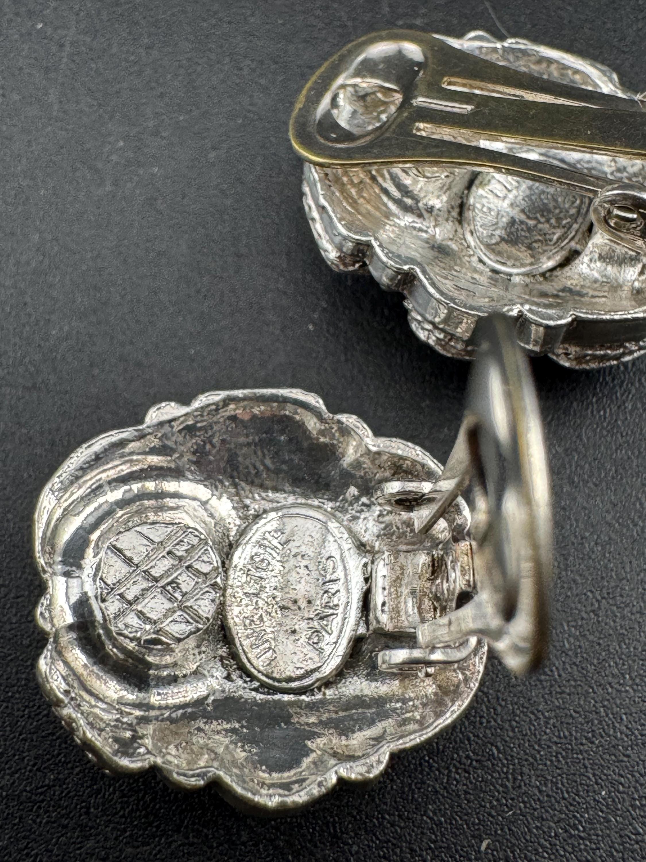 Signed UNE LIGNE Paris silver sapphire cabochon clip on earrings