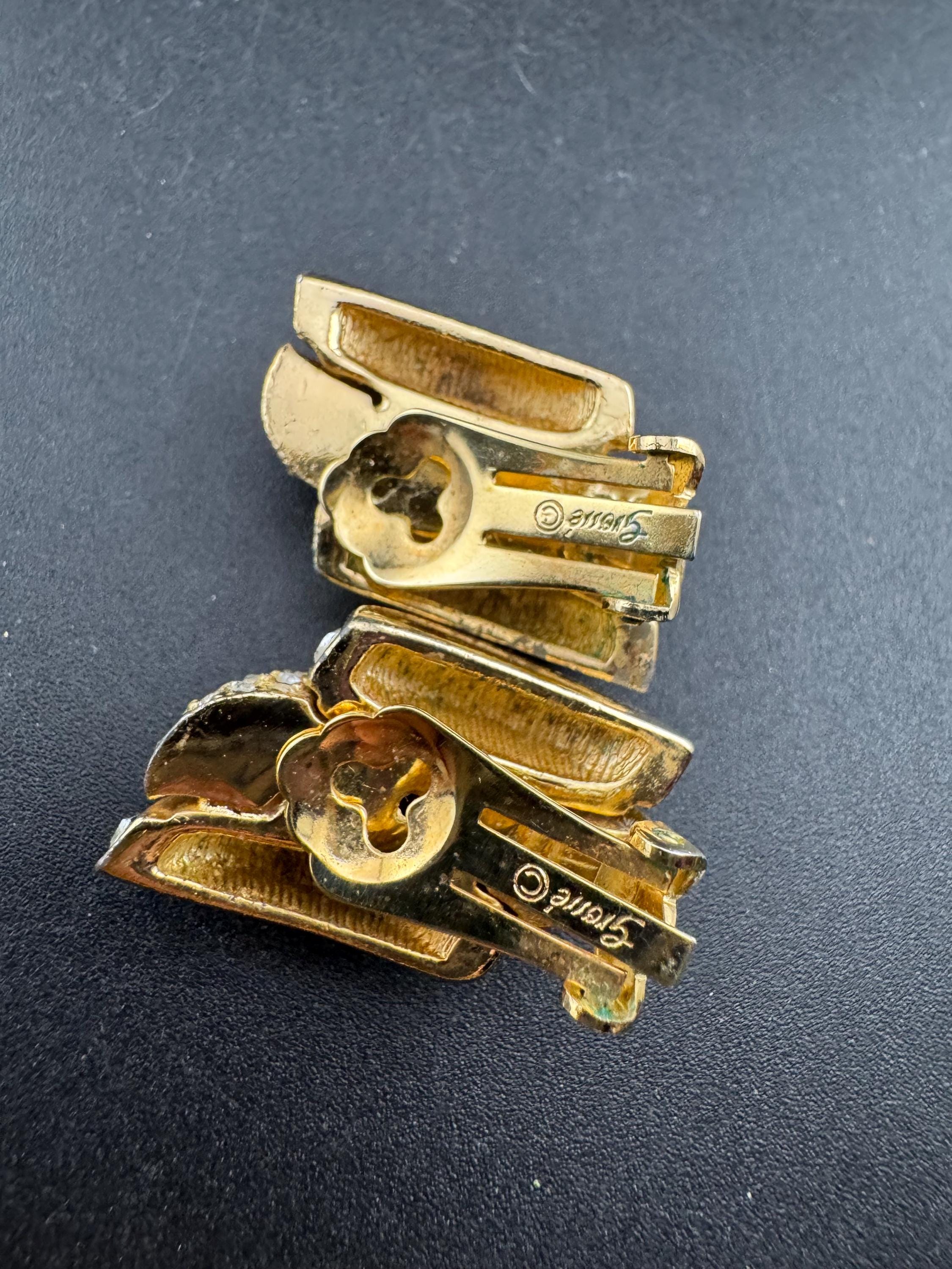 Signed GROSSE clear baguette crystal Diamante clip on earrings, high end 3cm designer studs