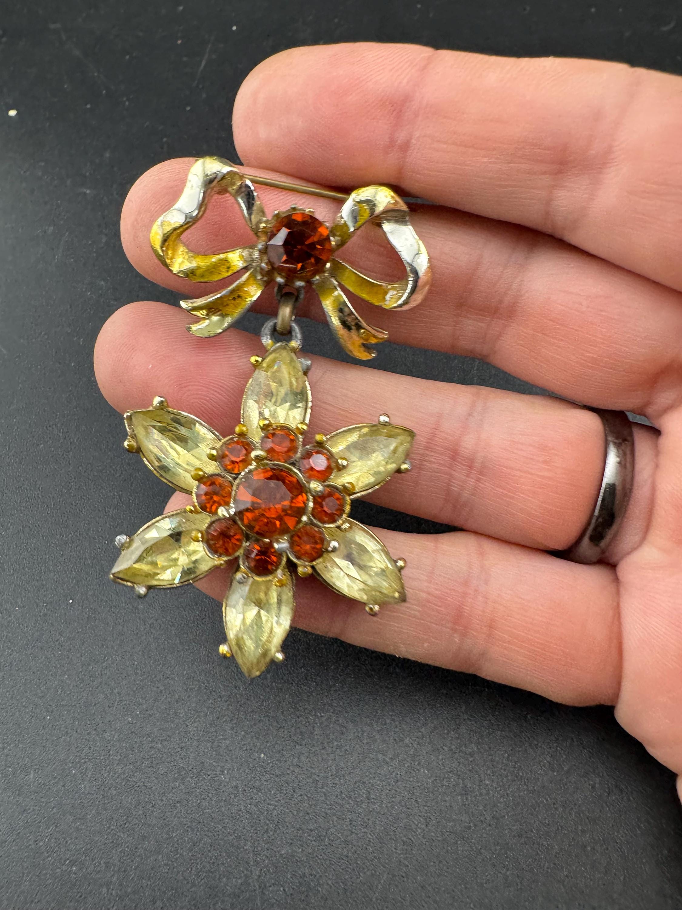 vintage gold brown cognac glass pendant drop star brooch