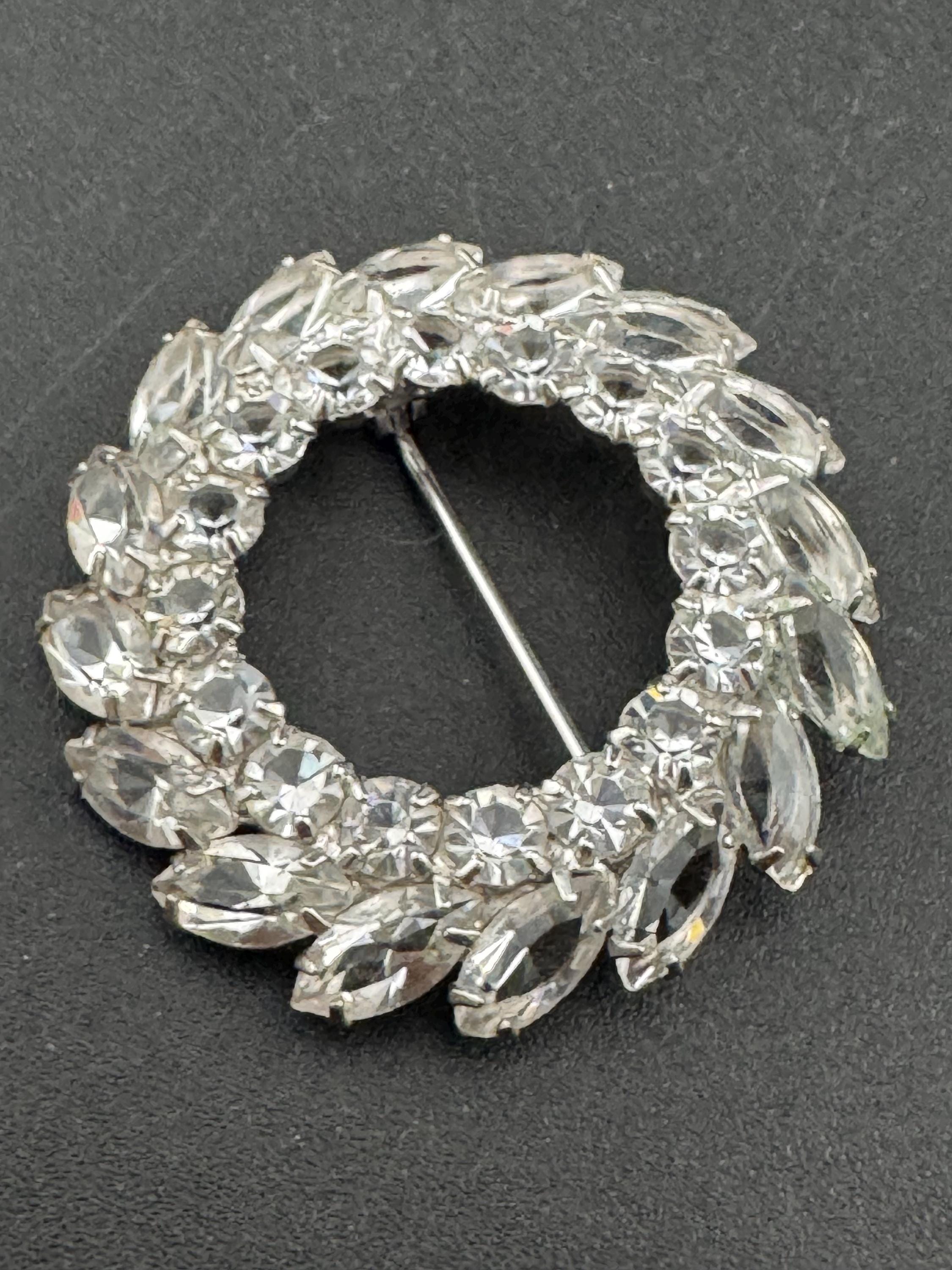 Sterling 925 silver floral wreath brooch, clear diamanté cz stones 3.5cm