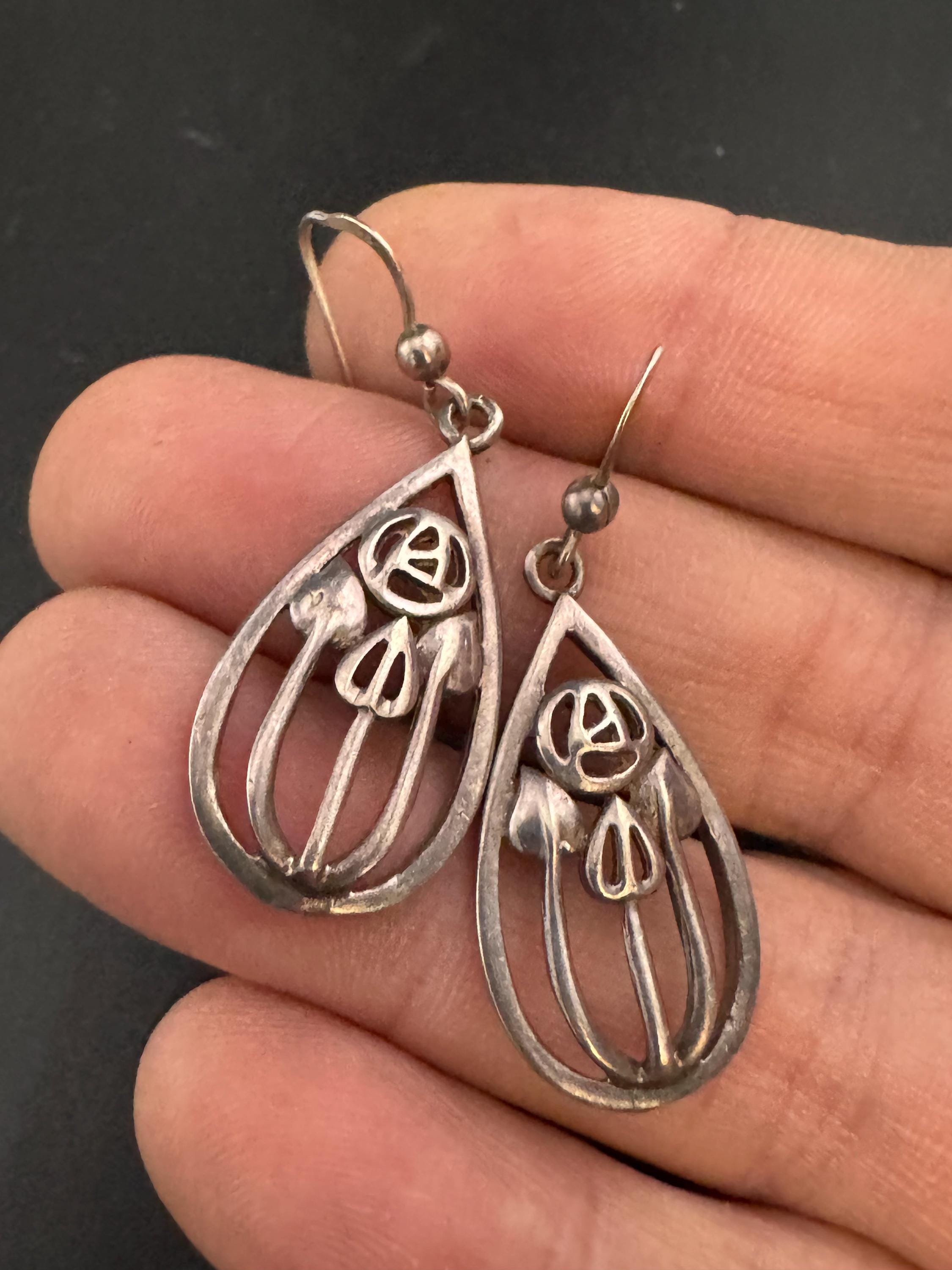 Vintage Sterling Silver drop Earrings, Art nouveau teardrop style 925