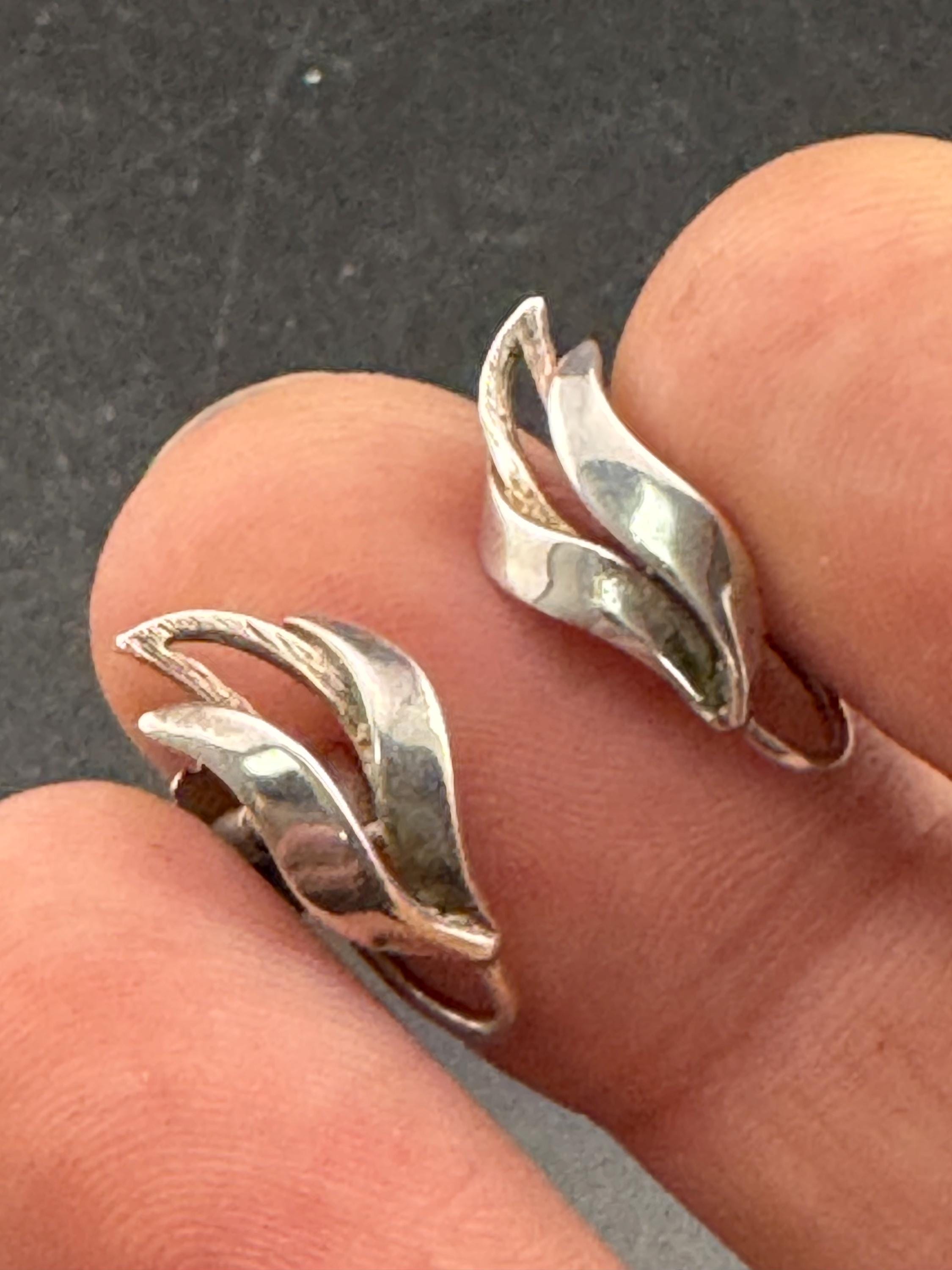 Dainty sterling silver modernist leaf clip on earrings, 925 silver