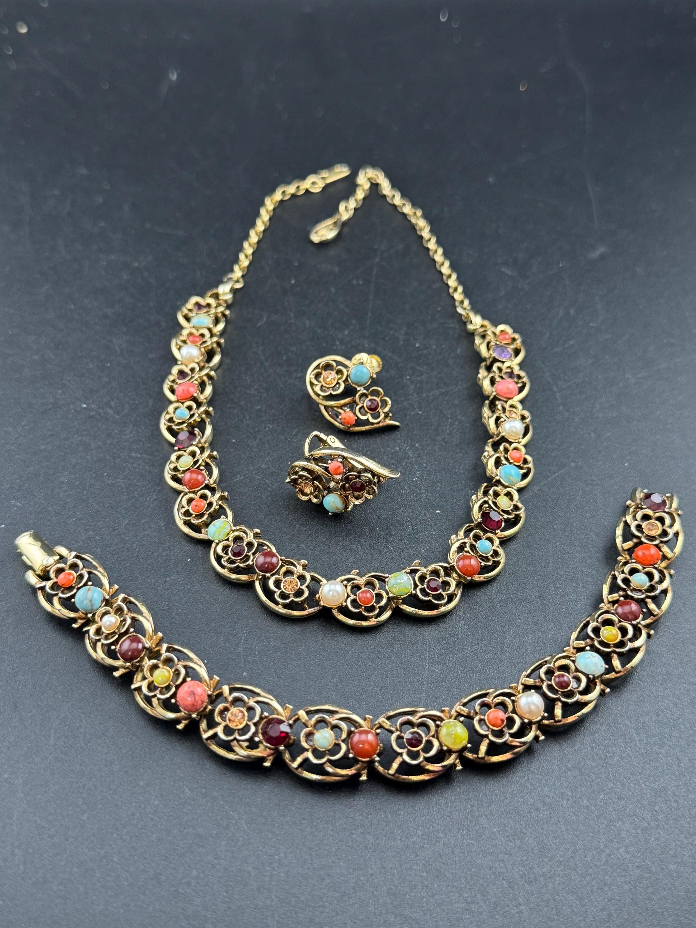 Signed Jewelcraft Vintage jewellery set , turquoise coral peal necklace, bracelet and clip on earrings