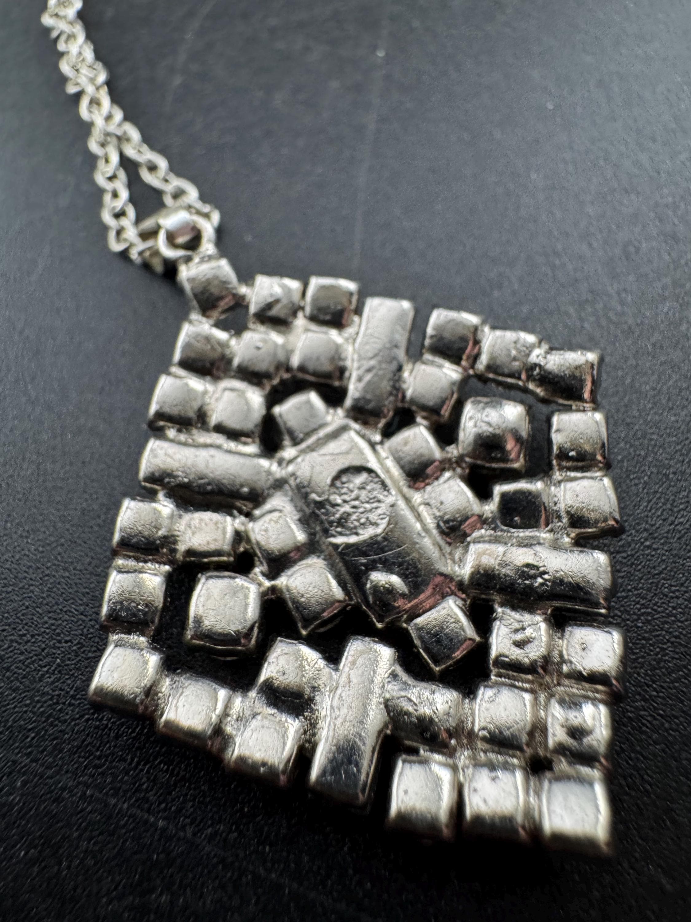 Vintage turquoise blue rhinestone pendant Necklace, silver tone chain