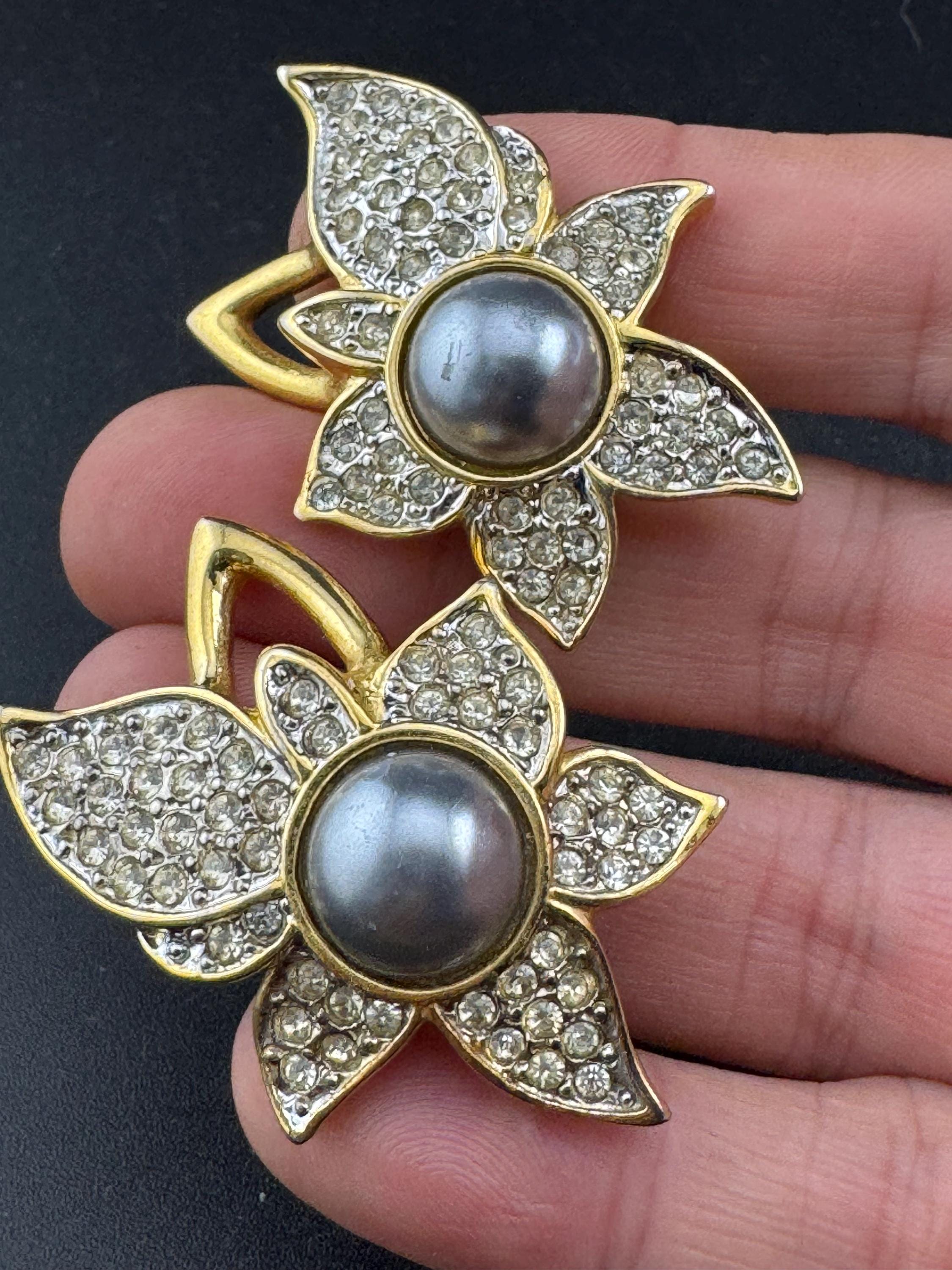 Vintage large clear diamanté grey pearl clip on earrings, gold tone
