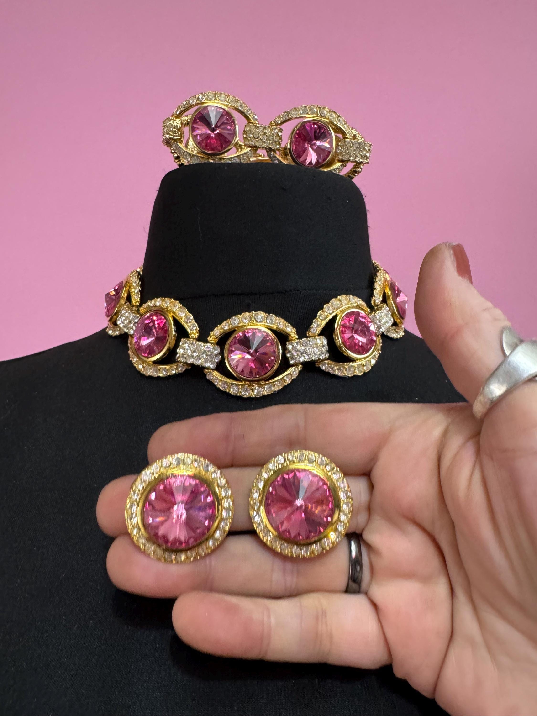 Vintage PINK Swarovski rivoli crystal jewellery set, necklace,bracelet and clip on earrings.