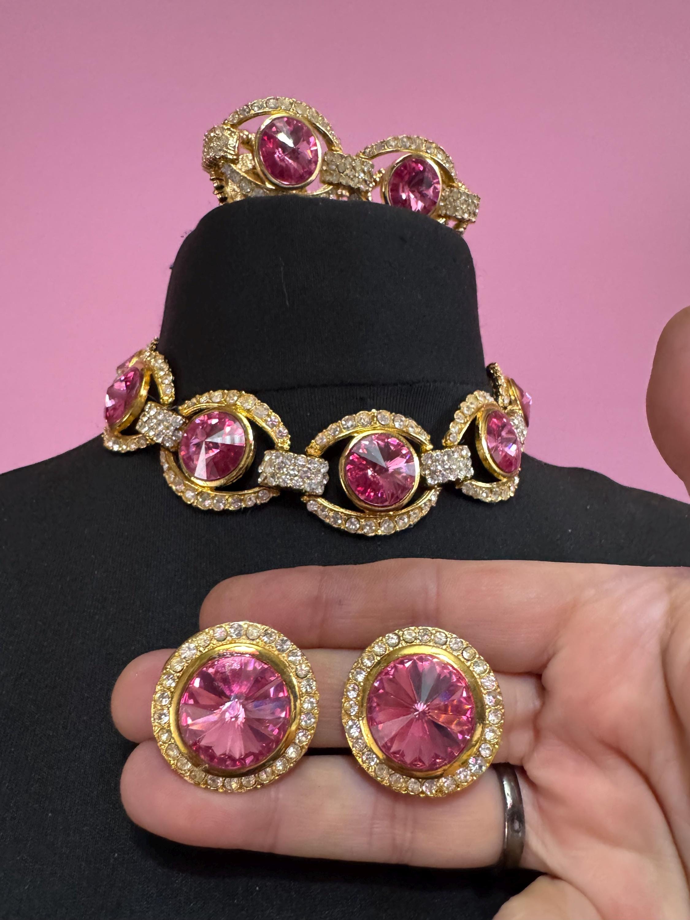 Vintage PINK Swarovski rivoli crystal jewellery set, necklace,bracelet and clip on earrings.