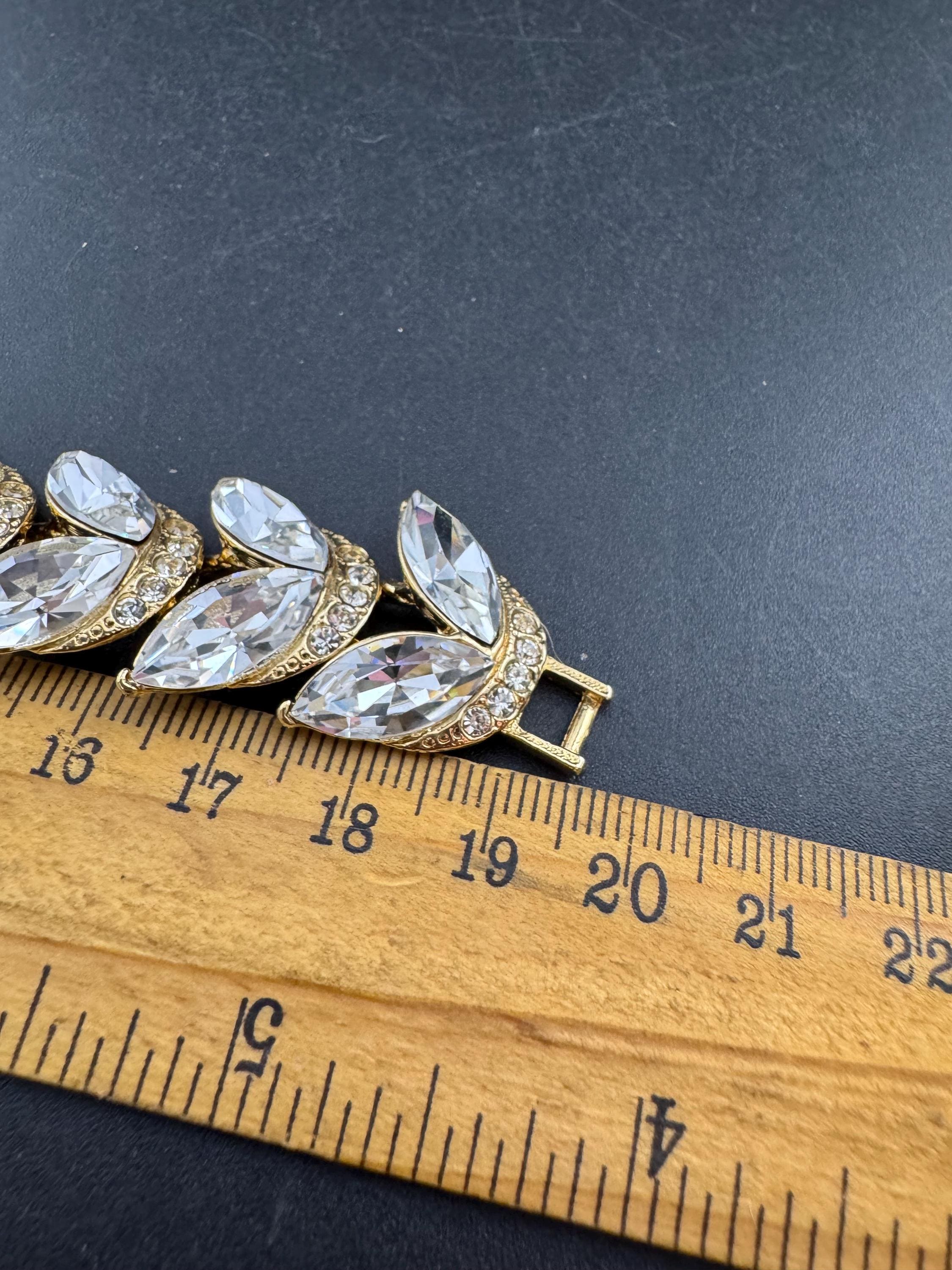 Vintage clear Swarovski crystal jewellery set, necklace,bracelet and clip on earrings, statement jewelry