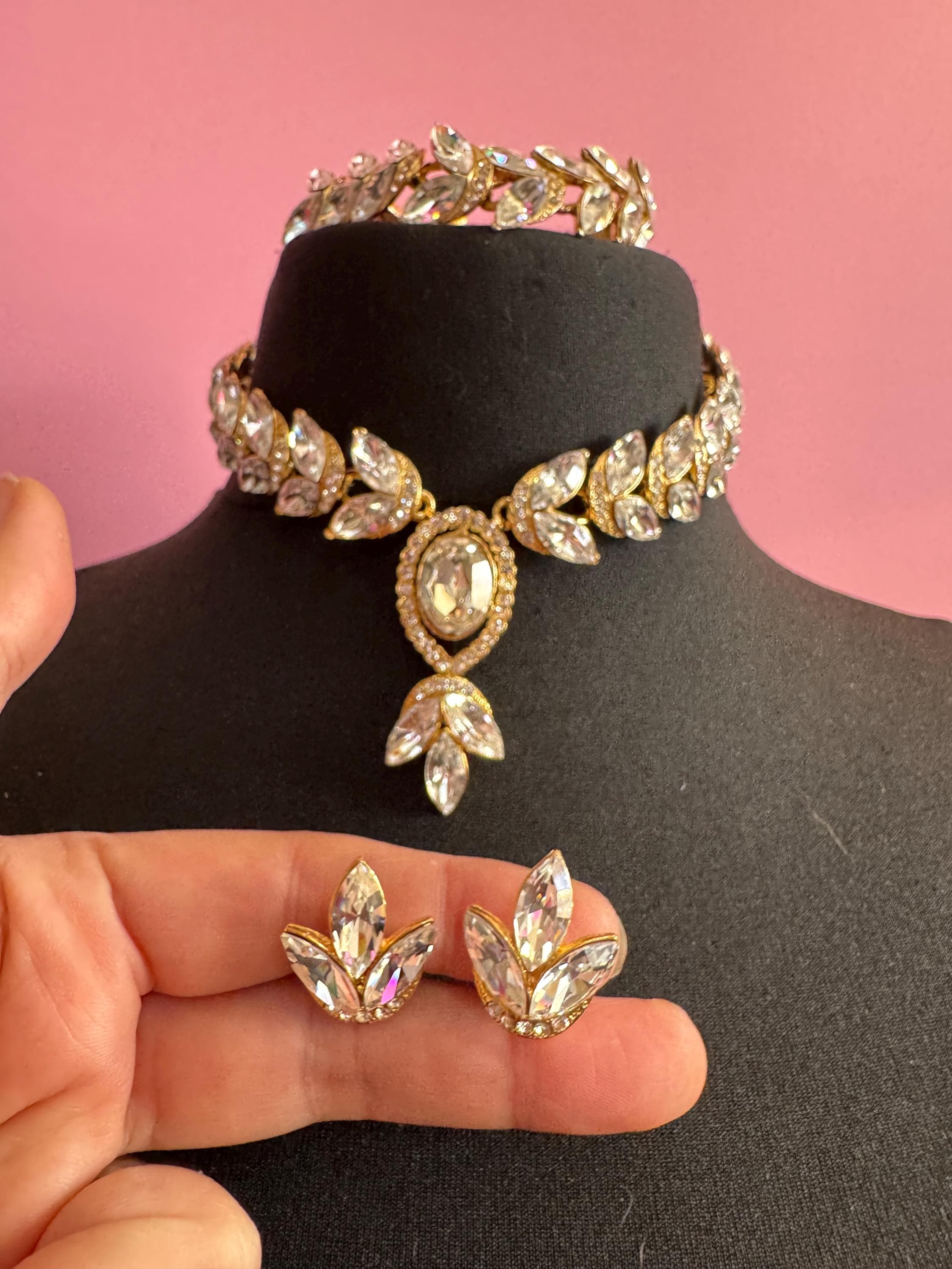 Vintage clear Swarovski crystal jewellery set, necklace,bracelet and clip on earrings, statement jewelry