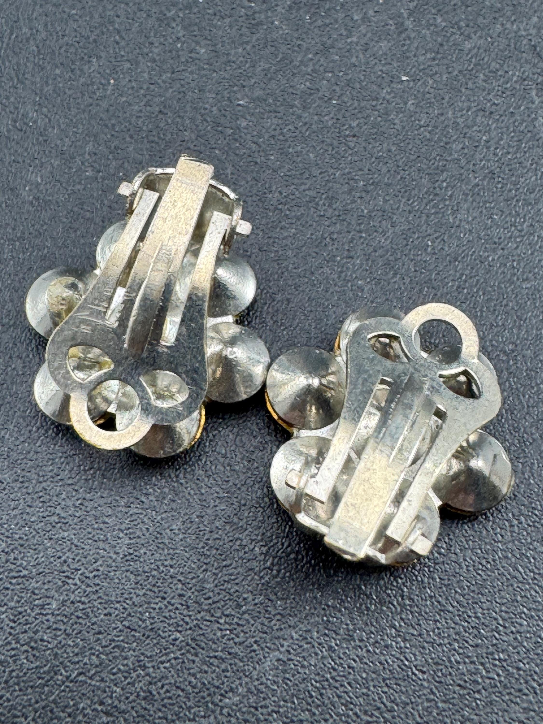 Dainty Vintage blue sapphire diamanté clip on earrings, silver tone