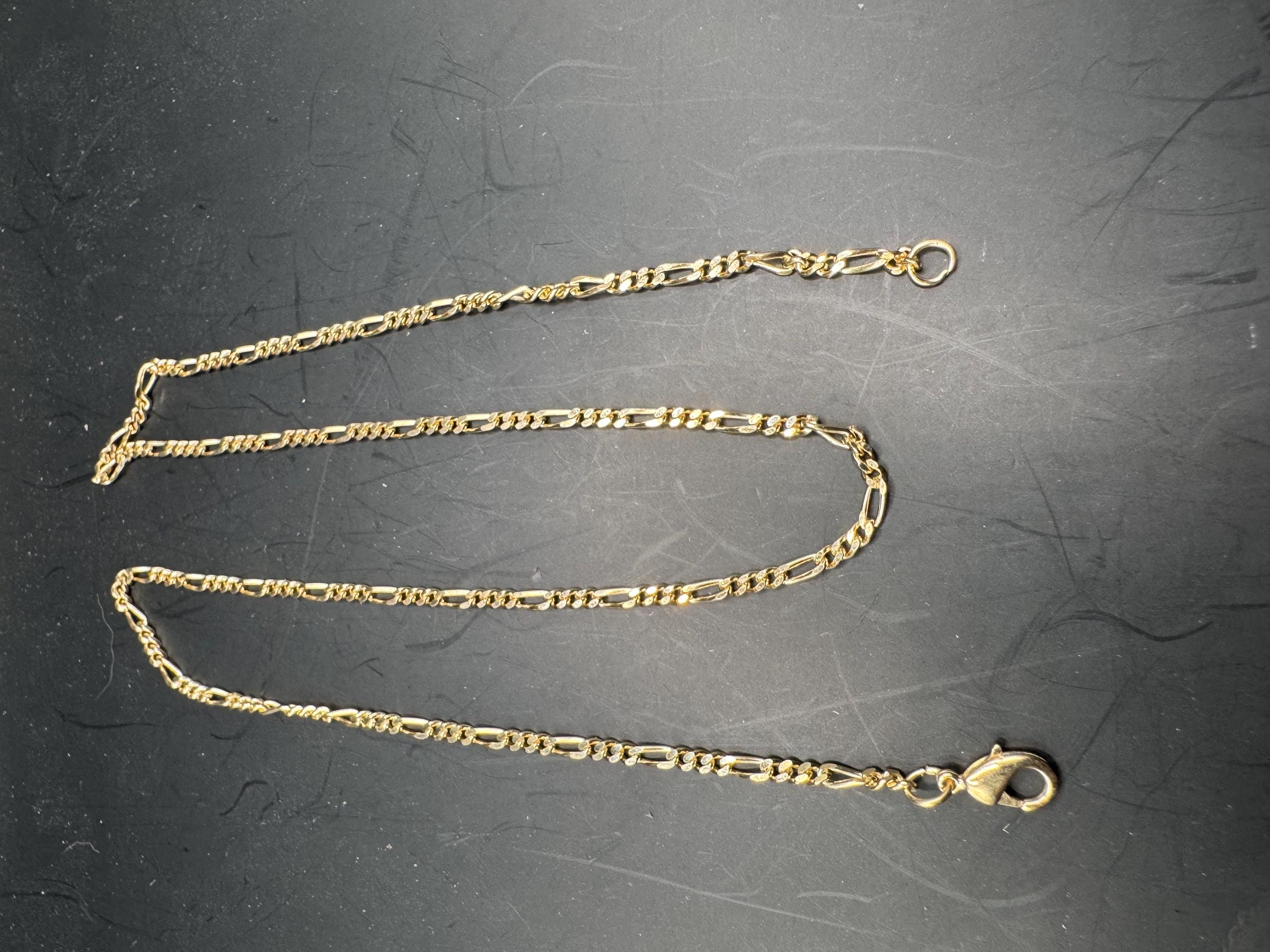 Vintage 46cm fine Figaro chain necklace, gold plated 2mm unused