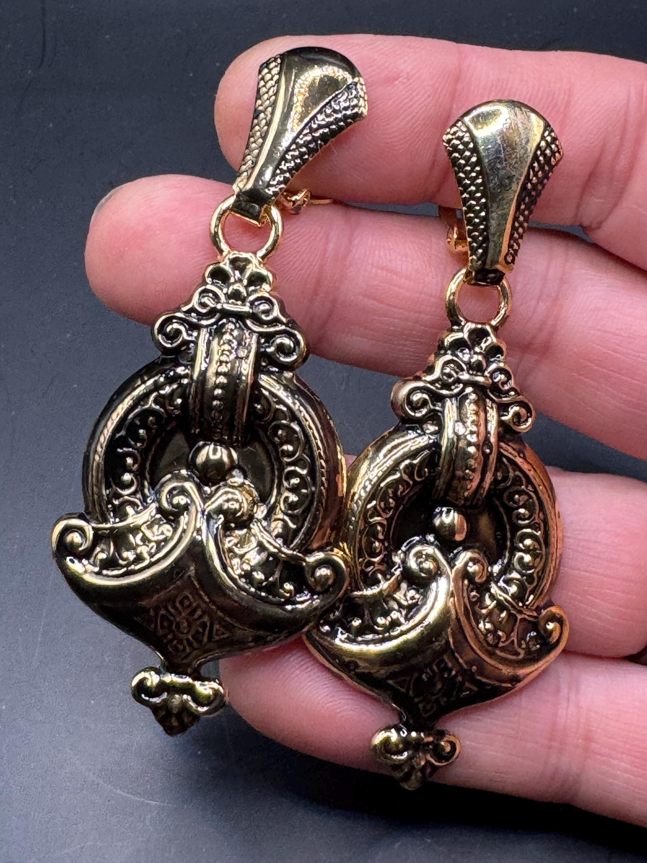 Vintage 80s 7cm antique Gold door knocker drop clip on earrings,  embossed metal unused