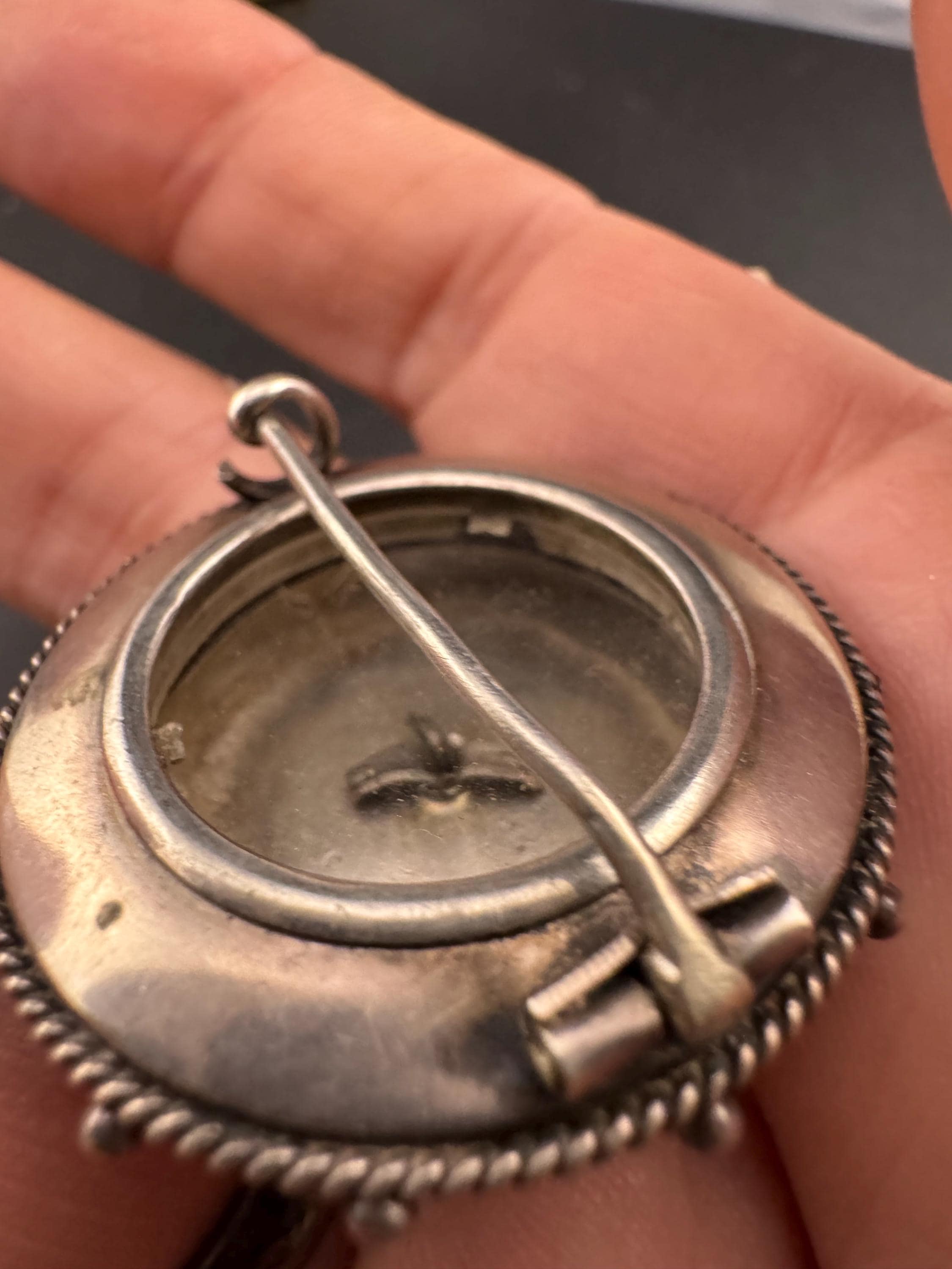 Victorian silver round bullseye mourning brooch,  fully tested