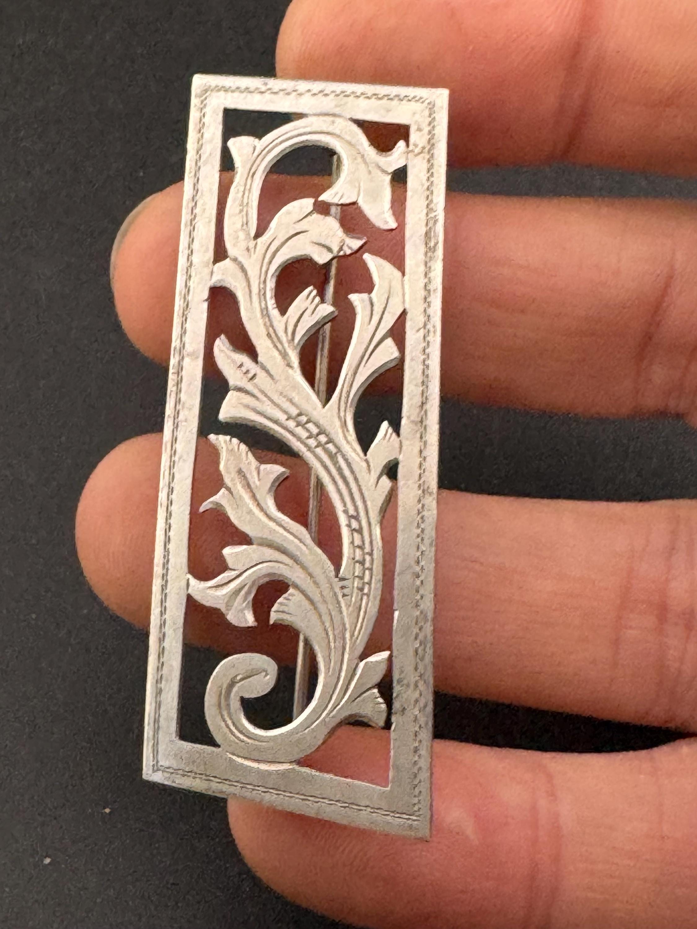 Stamped handarbeit Vintage 835 silver openwork Brooch, 6.1grams