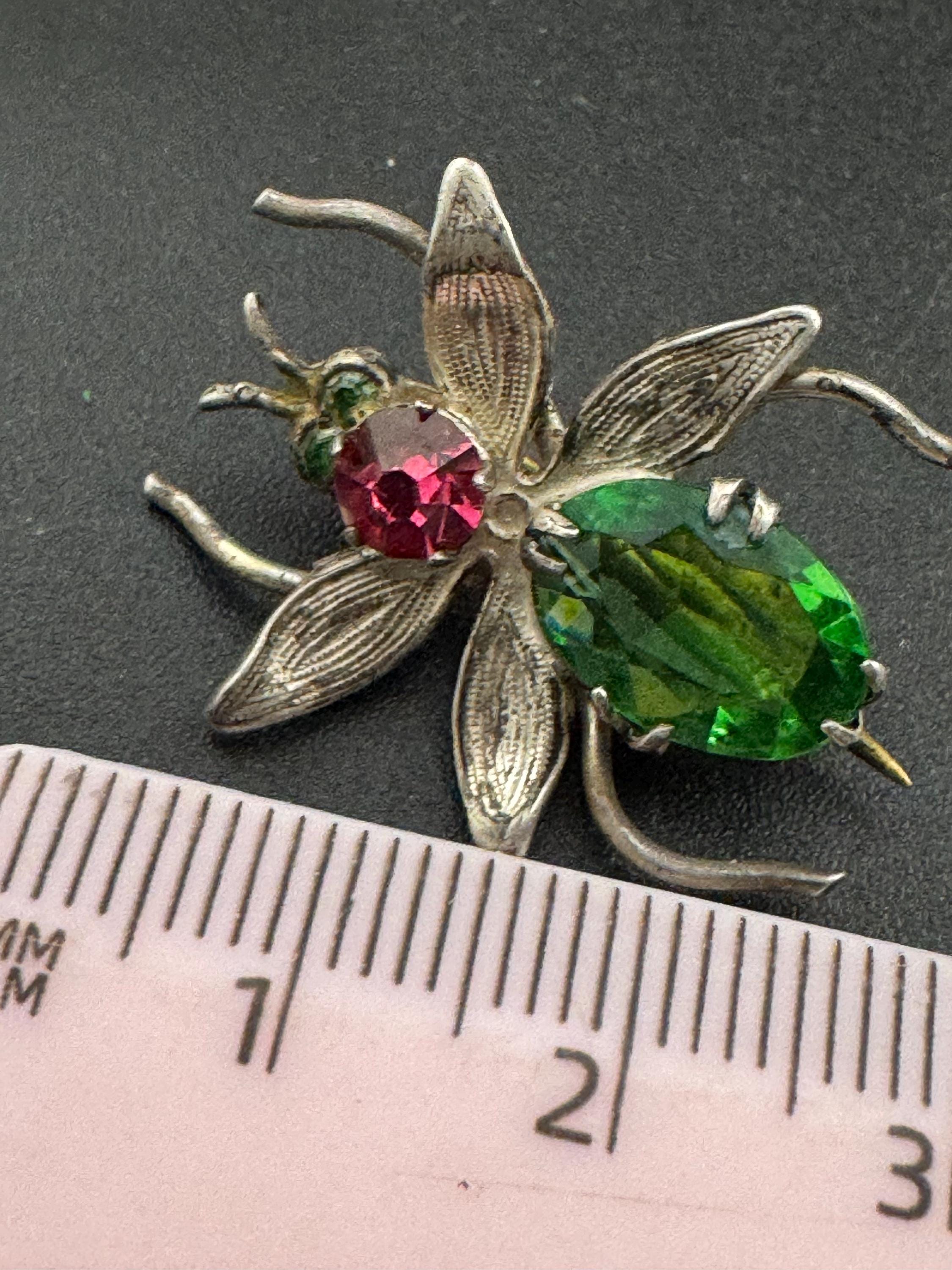 Vintage 925 emerald green fly bug brooch, Edwardian pink paste