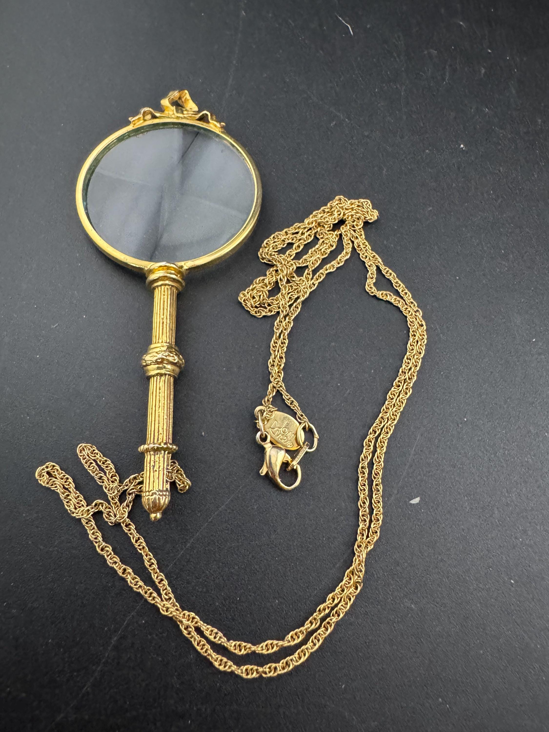 Signed Joan rivers ribbon top magnifier pendant necklace, gold plated magnifying jewellers loupe