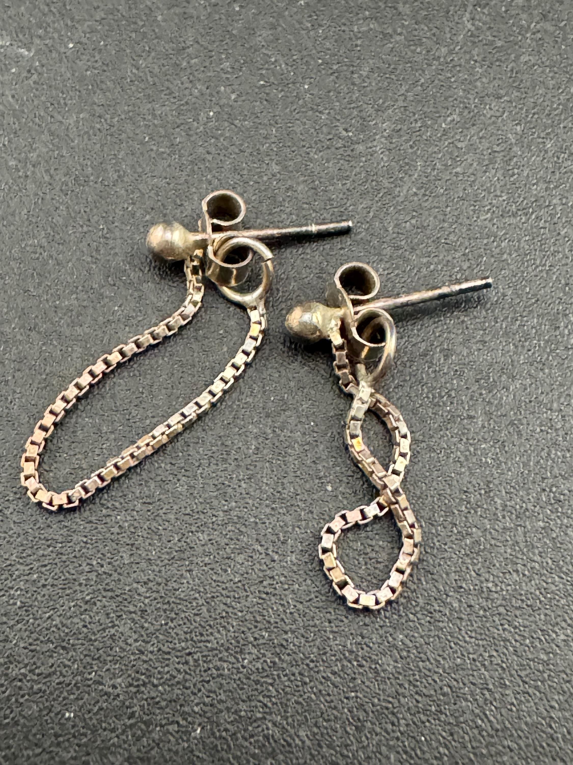 Dainty 925 Sterling Silver box chain Drop loop Earrings: 1970s