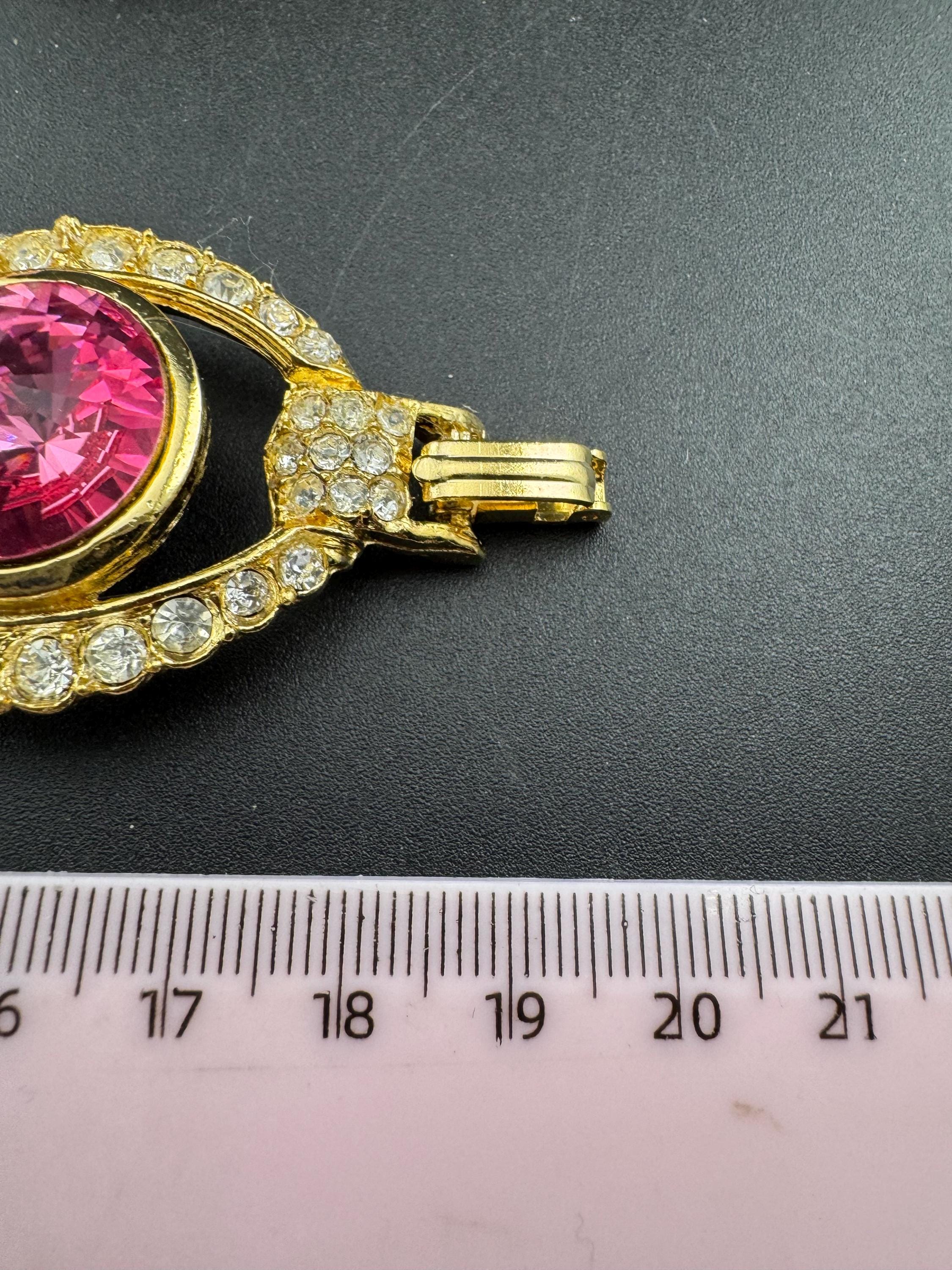 Vintage PINK Swarovski rivoli crystal jewellery set, necklace,bracelet and clip on earrings.