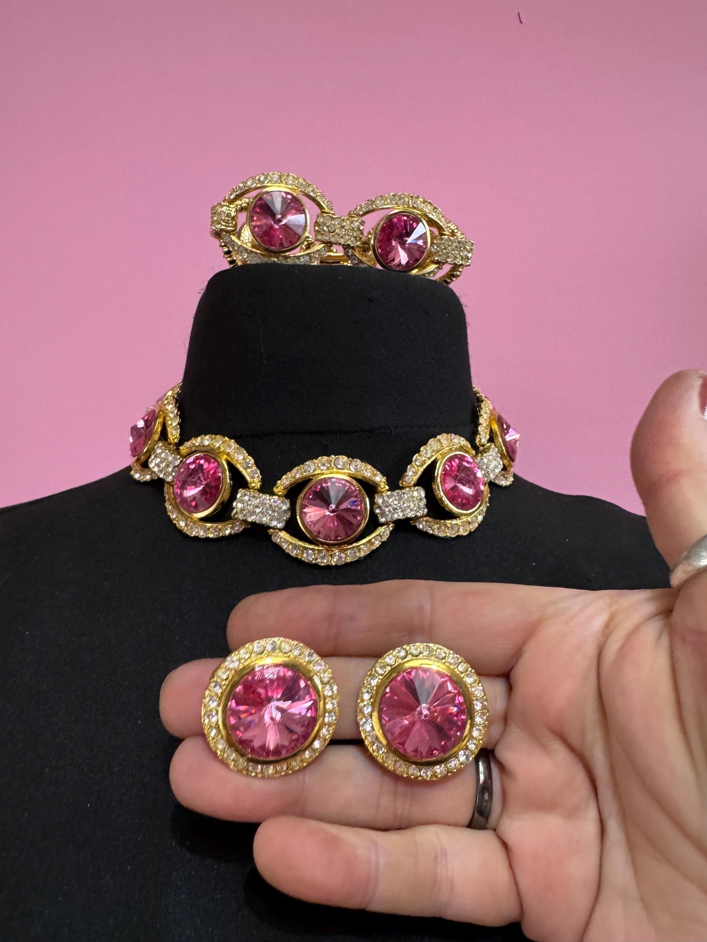 Vintage PINK Swarovski rivoli crystal jewellery set, necklace,bracelet and clip on earrings.