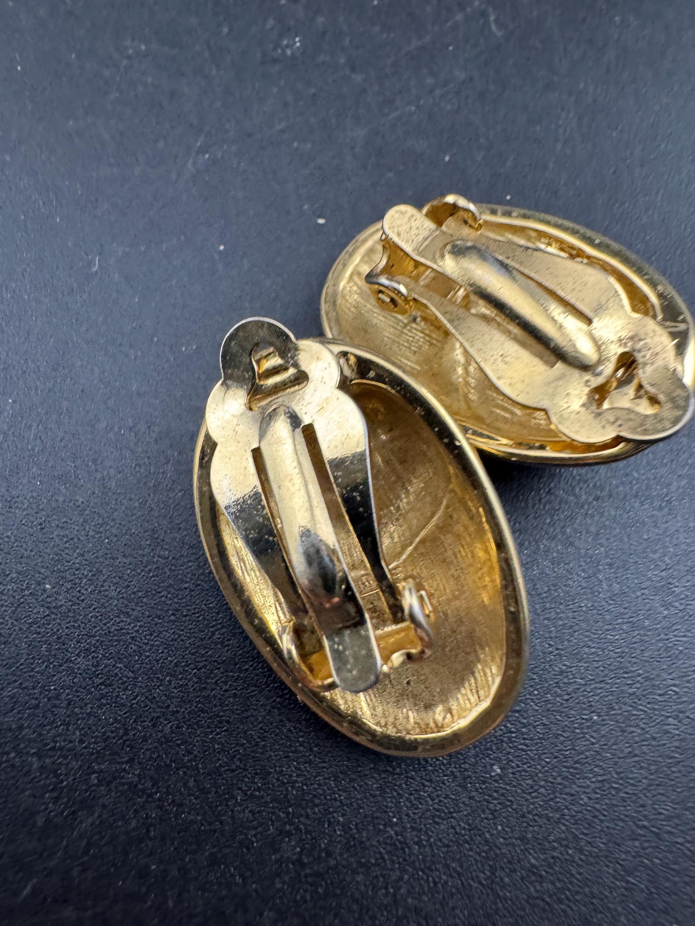 Vintage 1980s Clip On rhinestone Earrings: Gold Tone Red Cabochon, Gripoix Style