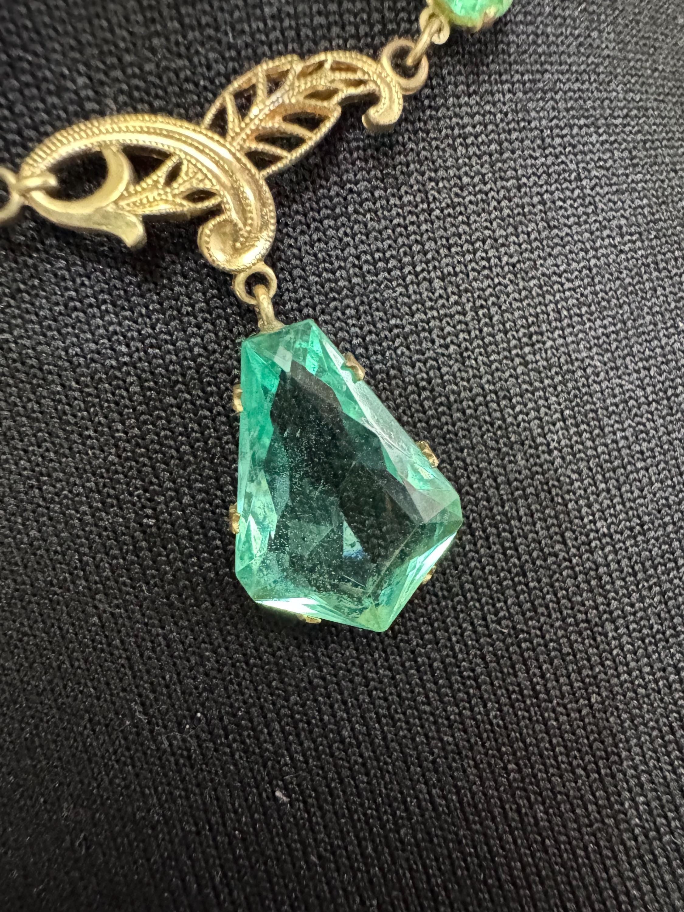 Rolled gold Art Deco emerald green teardrop pendant drop Necklace Antique