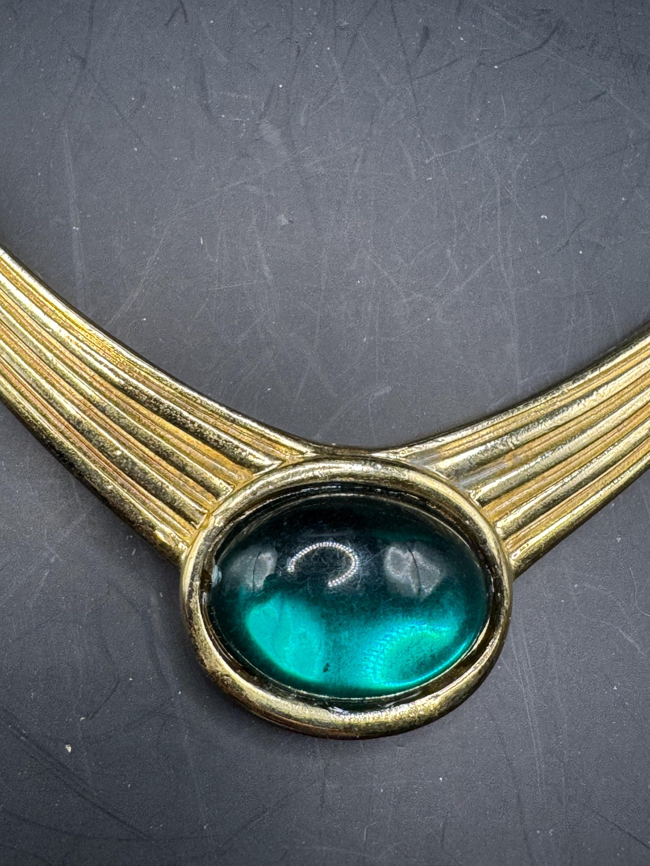 80s Retro emerald green Cabochon Diamanté Choker Necklace, gold plated