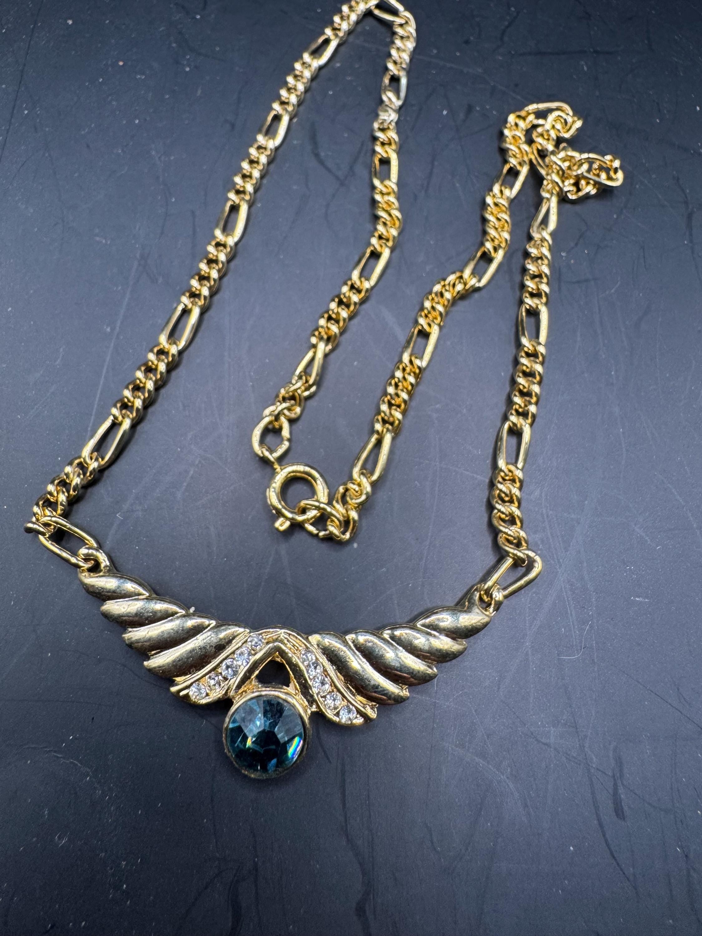 Gold Tone Figaro Chain sapphire Necklace: blue clear Rhinestone