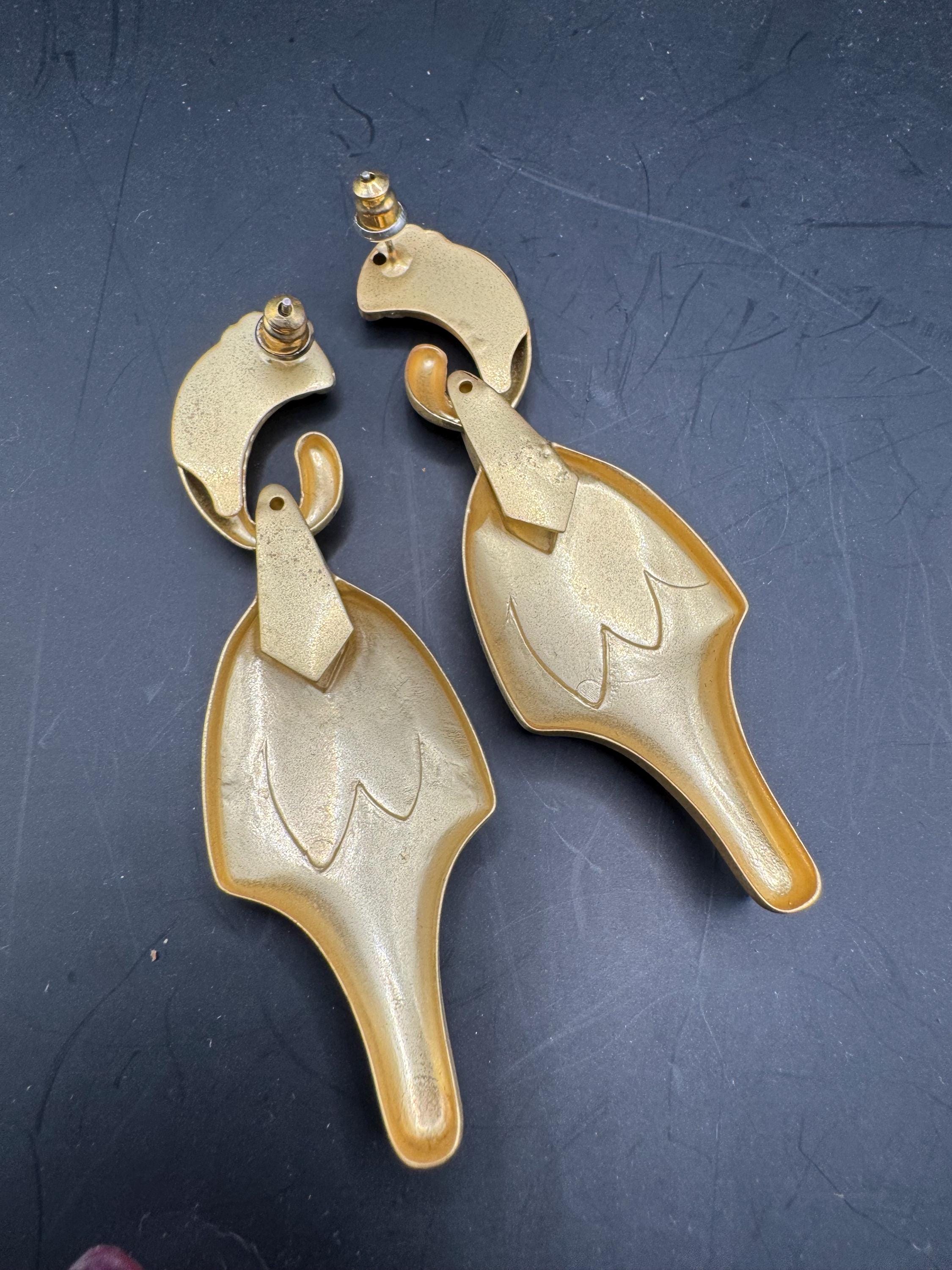 Matt gold Etruscan dangly drop disc earrings for pierced ears