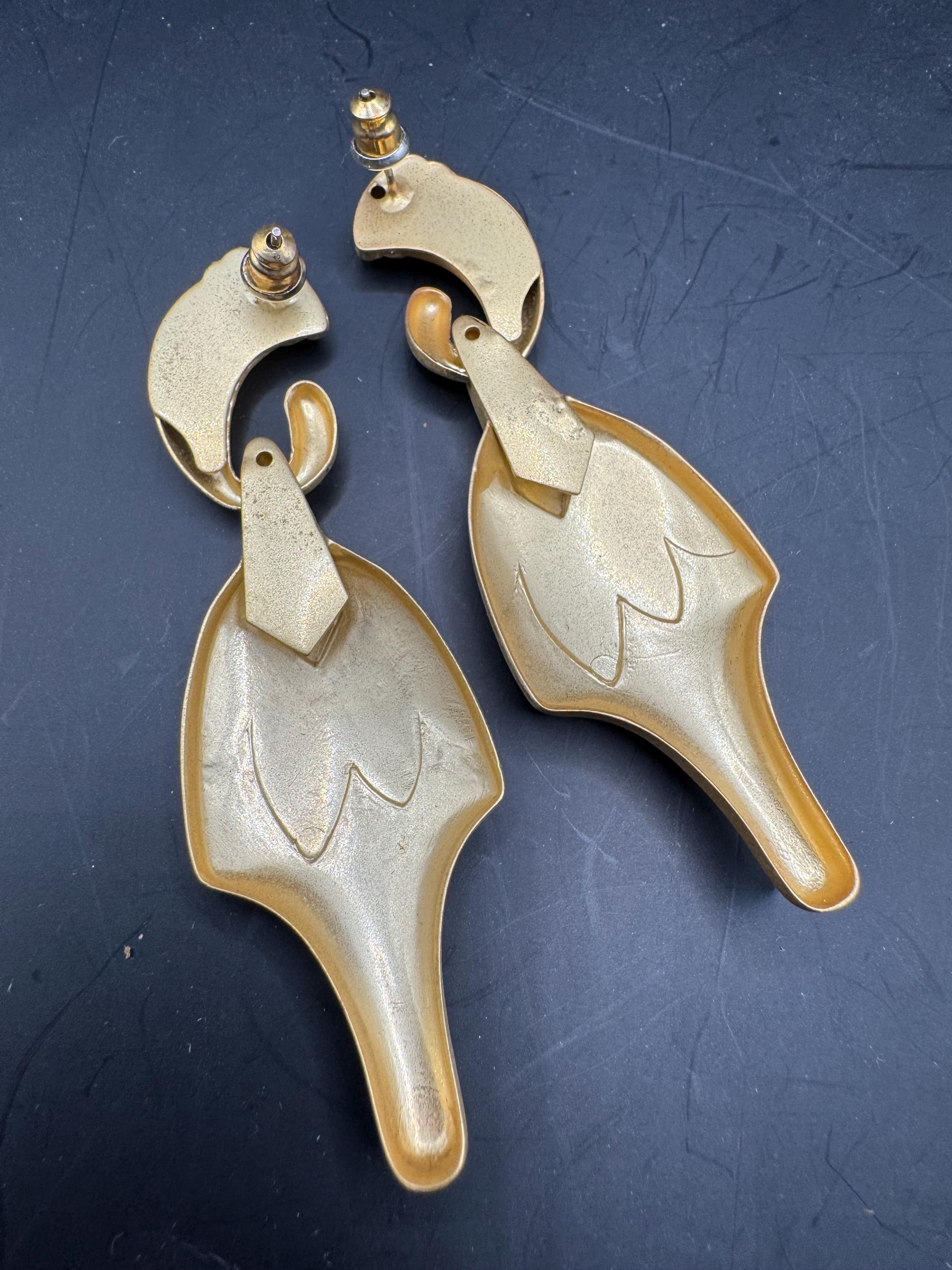 Matt gold Etruscan dangly drop disc earrings for pierced ears