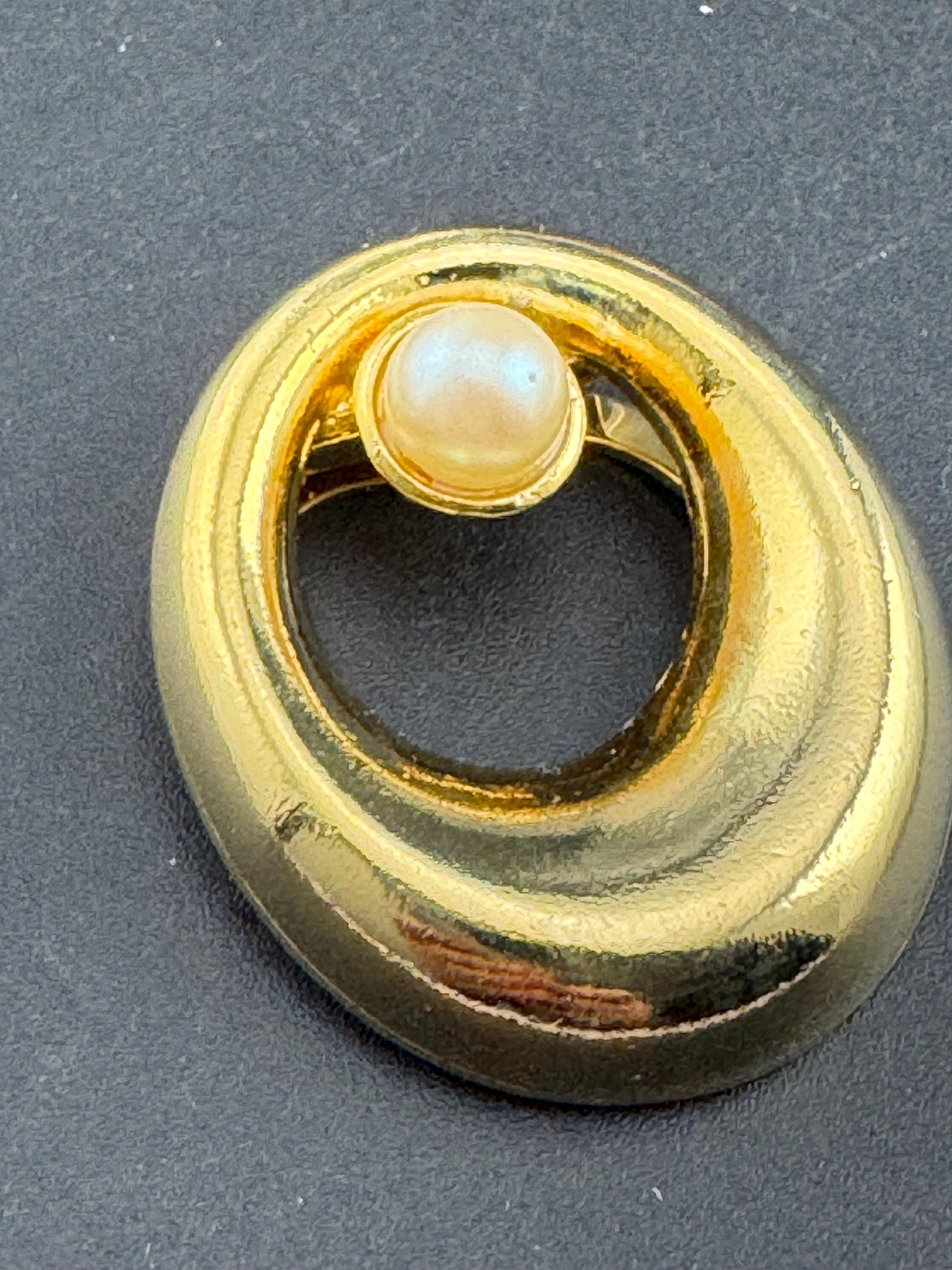 Vintage gold Faux Pearl oval Scarf Clip, 1980s unused