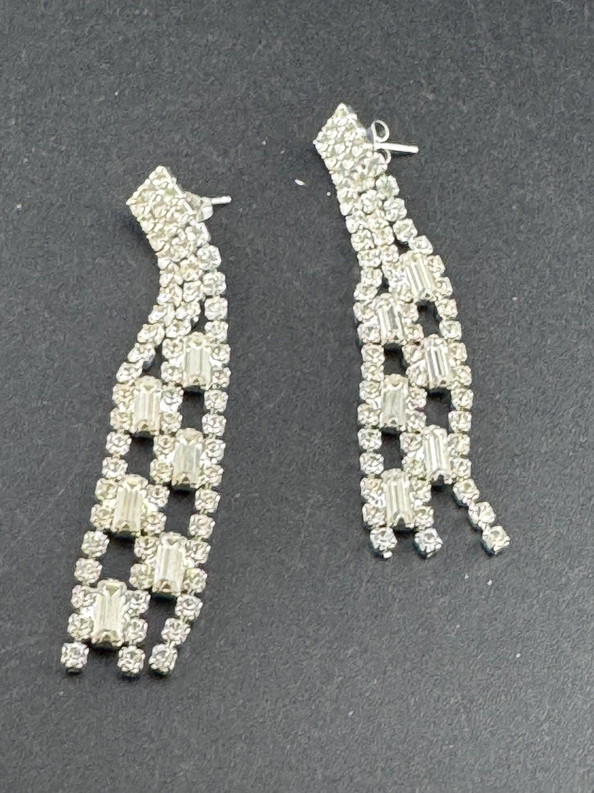 Clear diamanté waterfall long dangly 7cm pierced drop earrings , silver tone glass crystal