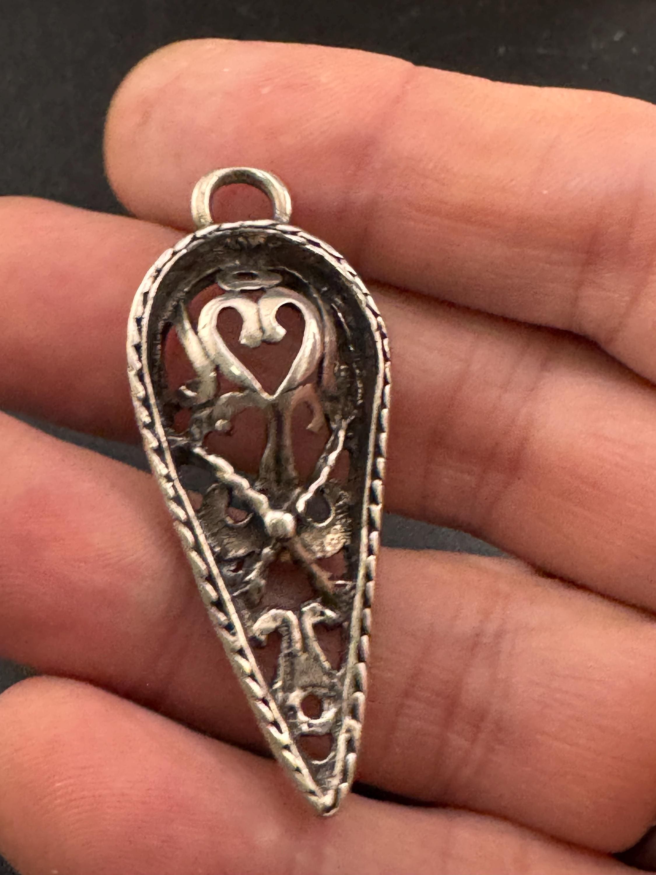 Vintage 800 Silver art nouveau style Pendant