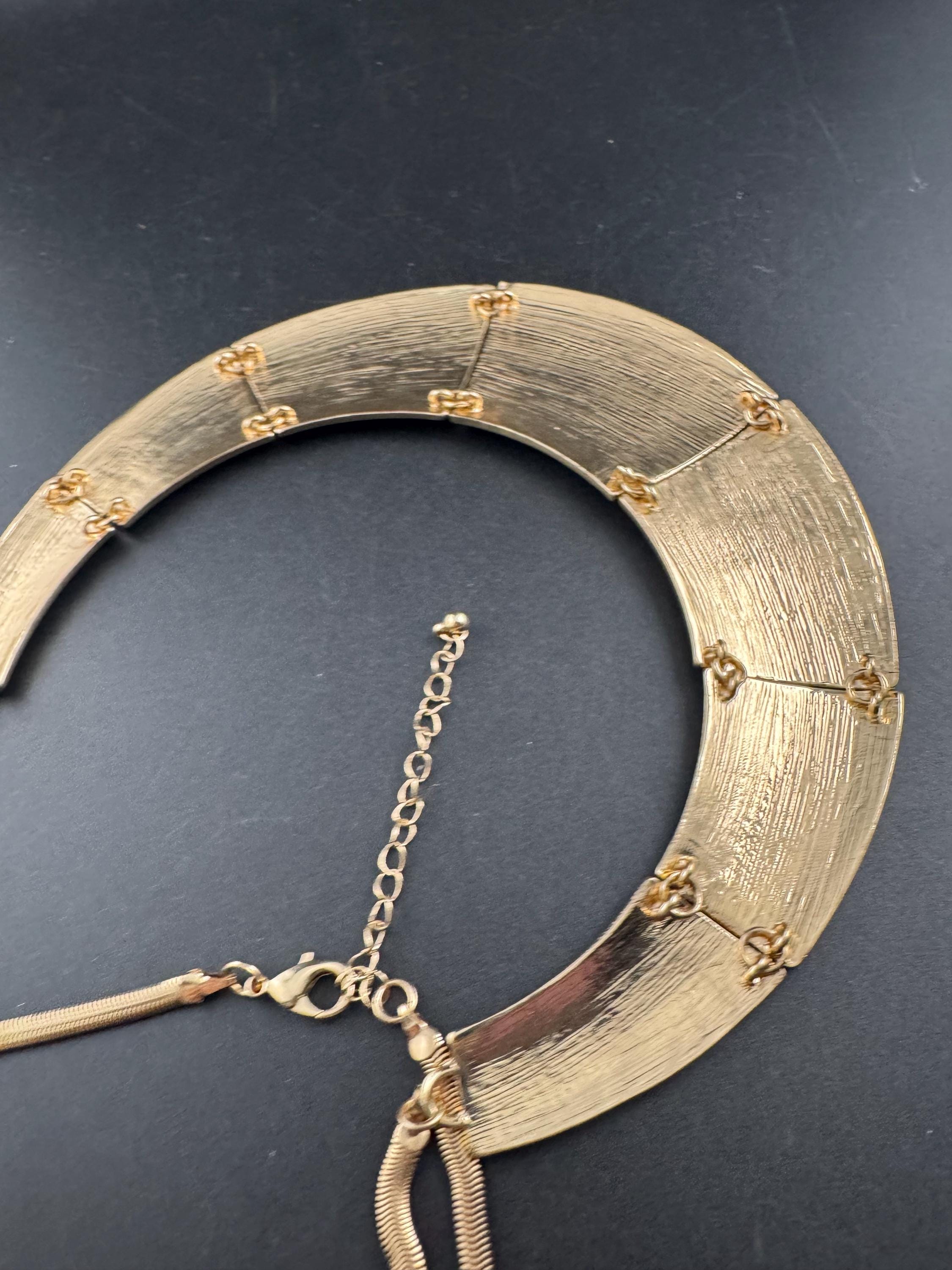 Black Enamel wide Choker: Vintage Gold Tone chain necklace