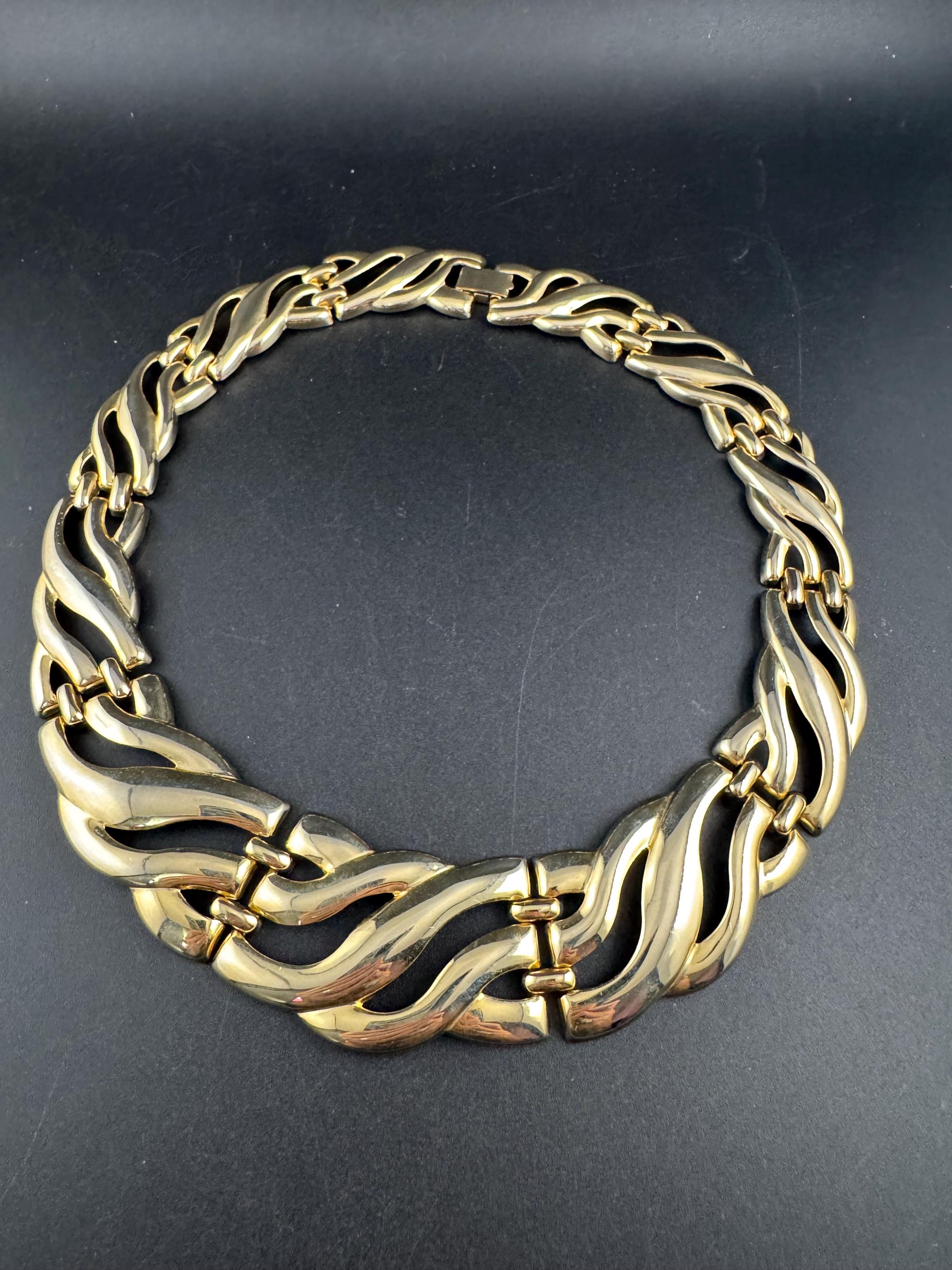 1980s wide chunky gold choker, embossed retro necklace