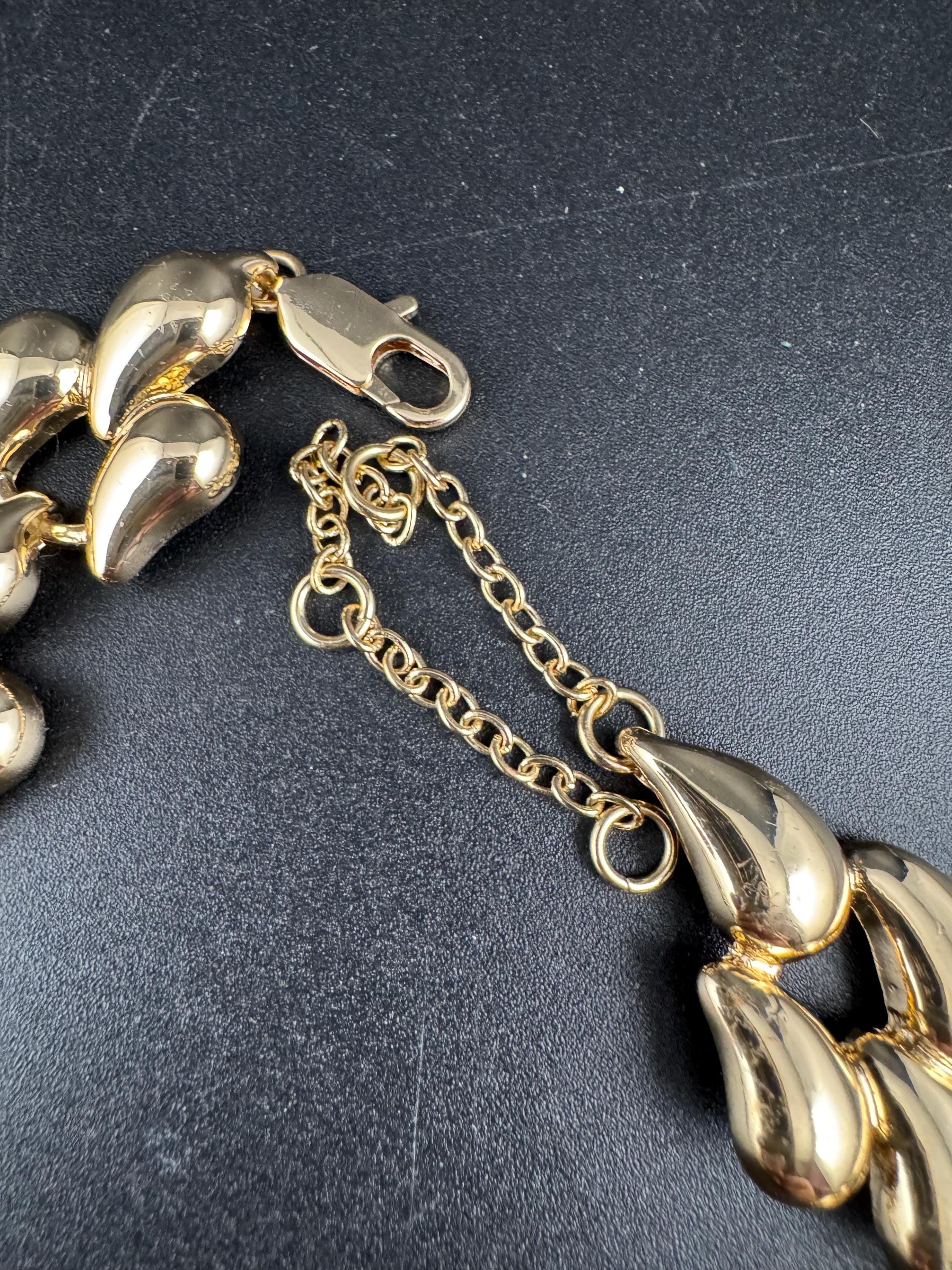 1980s wide chunky gold choker, embossed necklace 45-53cm