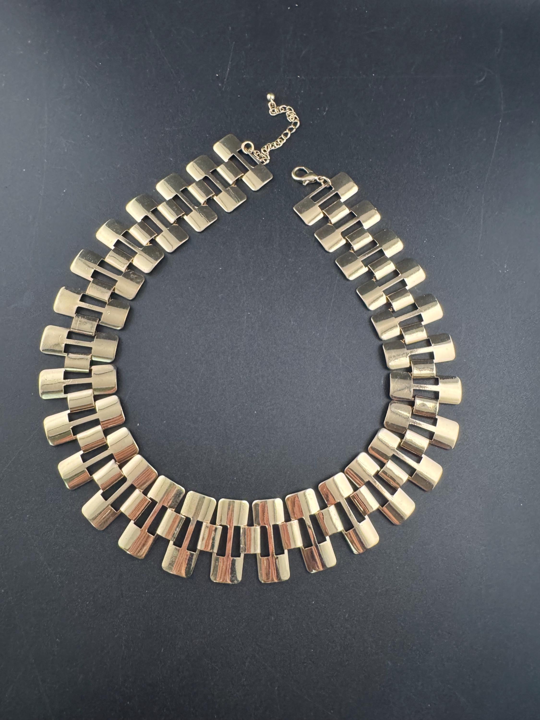 Wide Gold panel Link Choker Necklace - Retro Style